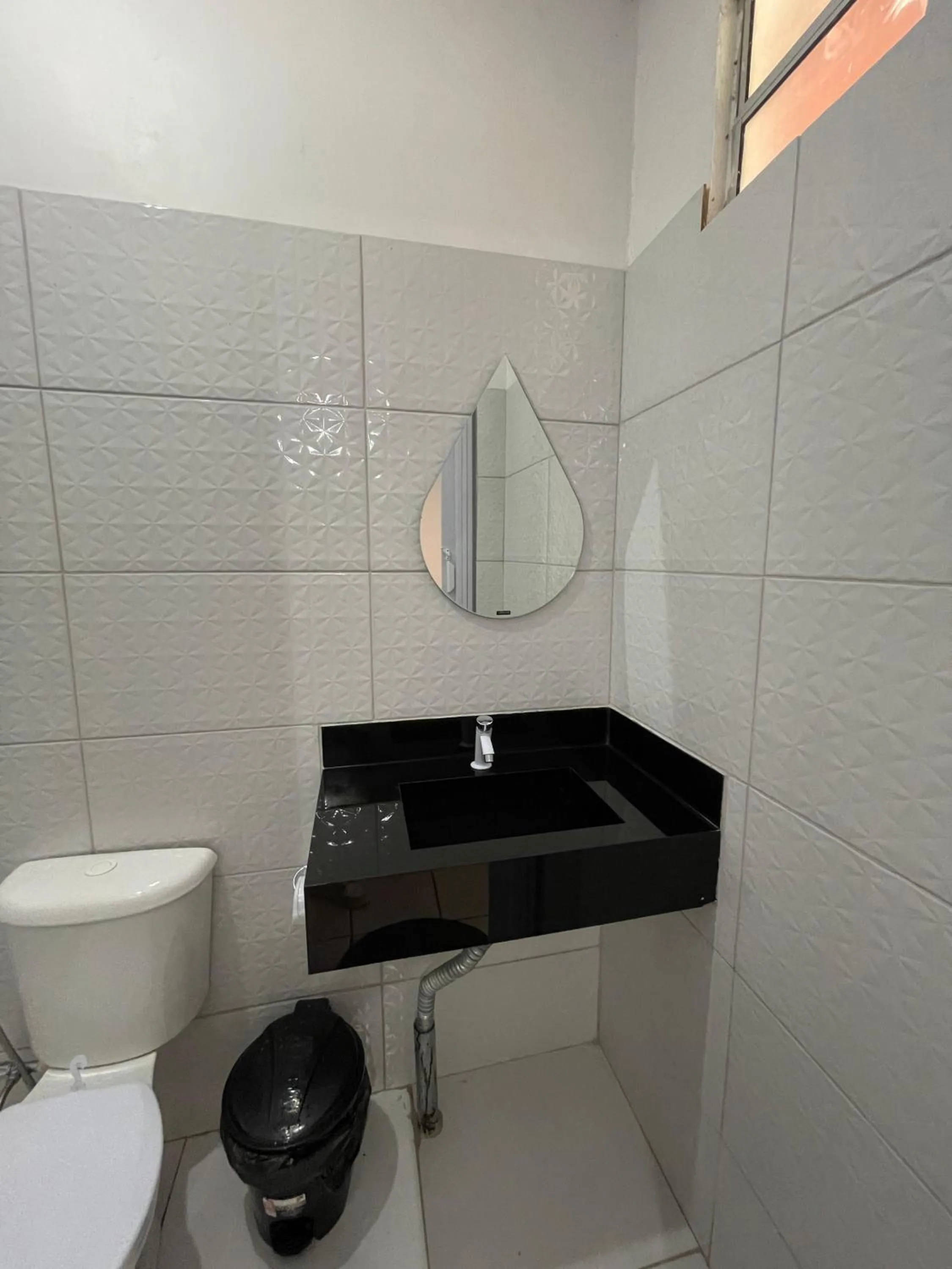 Toilet in Pousada Angatu alter