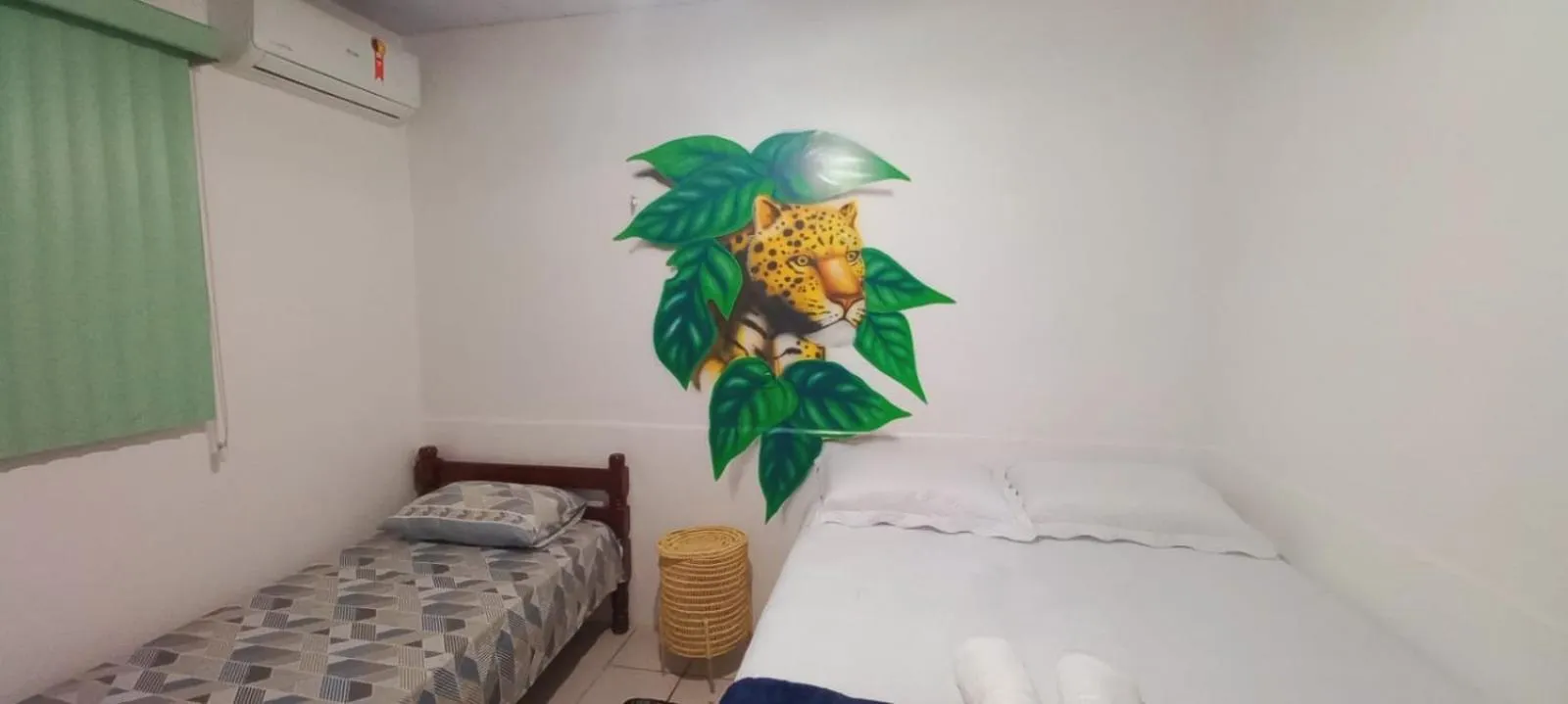 Photo of the whole room, Bed in Pousada Angatu alter