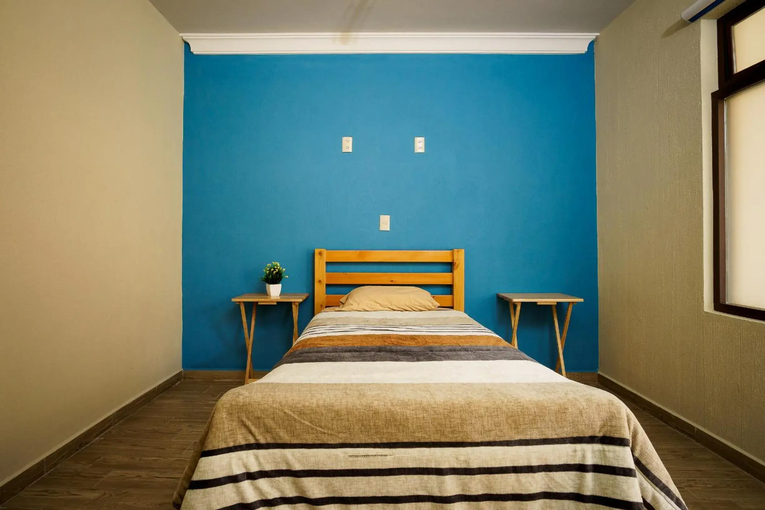 Single Room in Tierra Alta Hostal Single Room in Tierra Alta Hostal