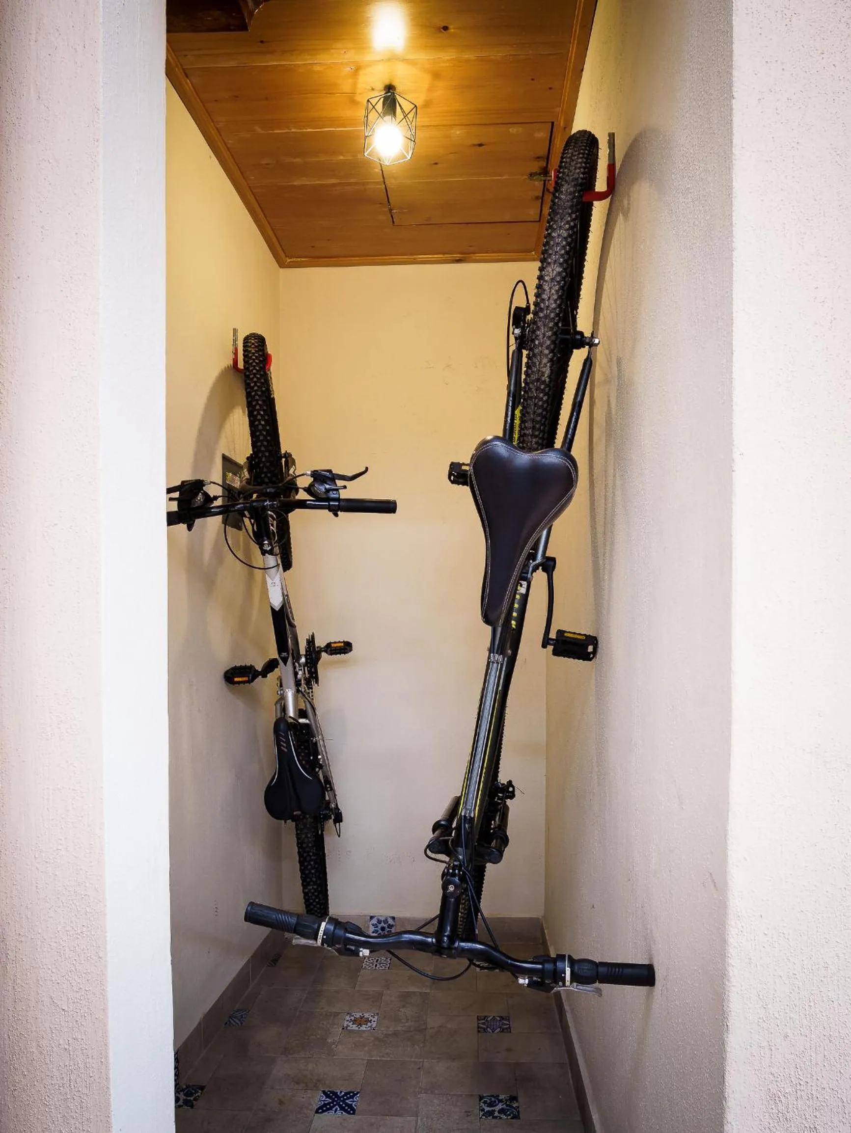 Cycling in Tierra Alta Hostal