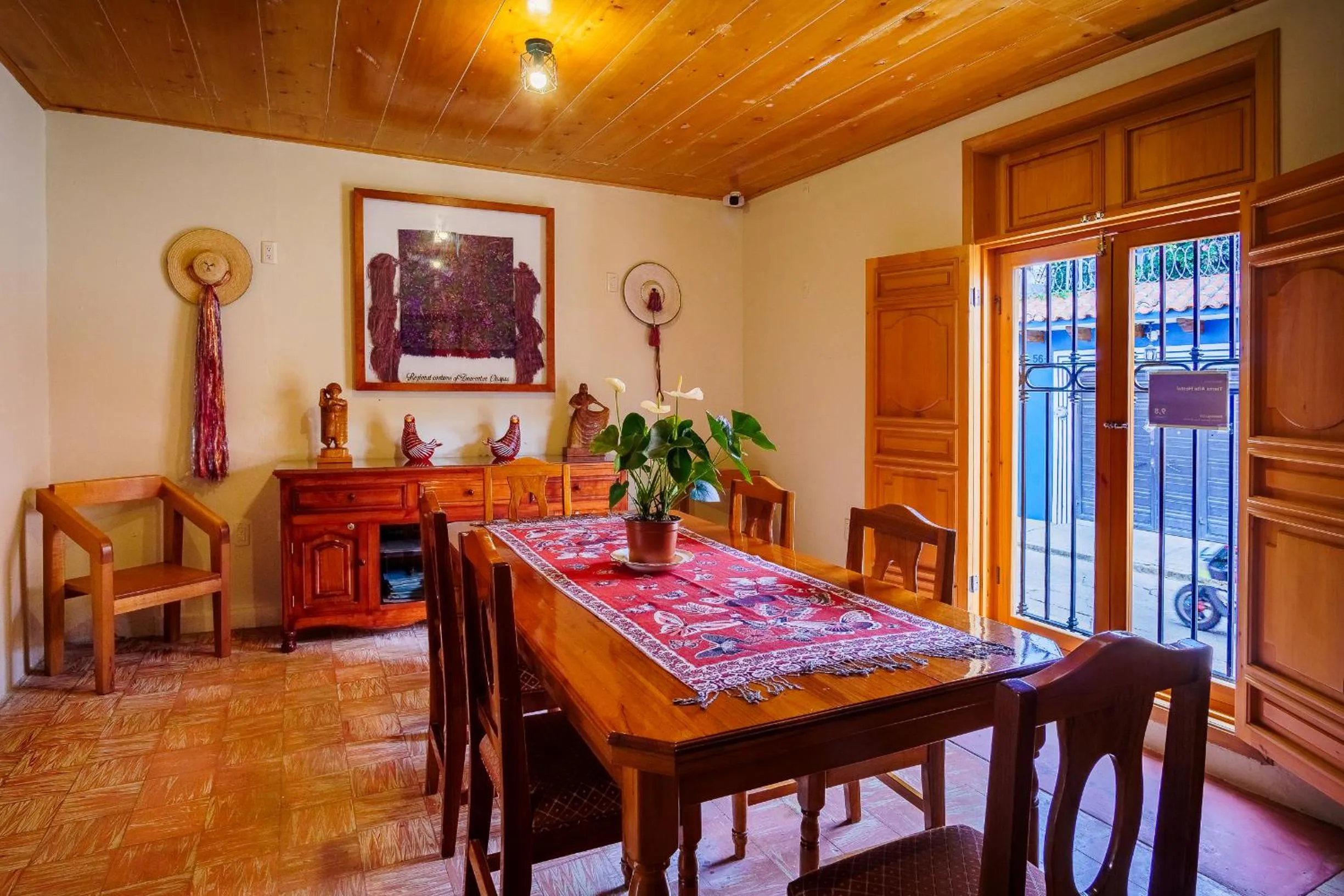 Seating area in Tierra Alta Hostal