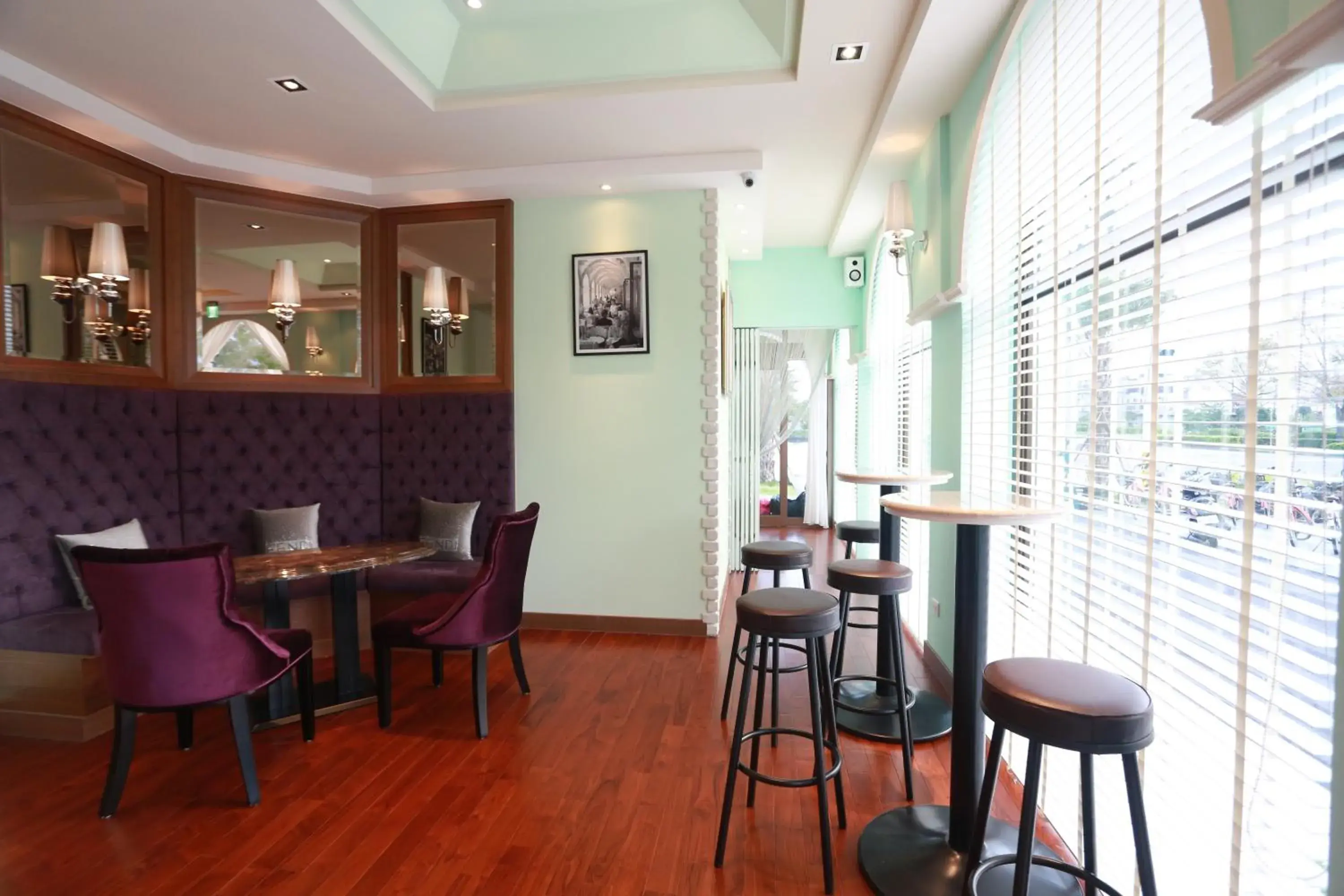 Restaurant/places to eat in Aleex Villa Restaurant/places to eat in Aleex Villa