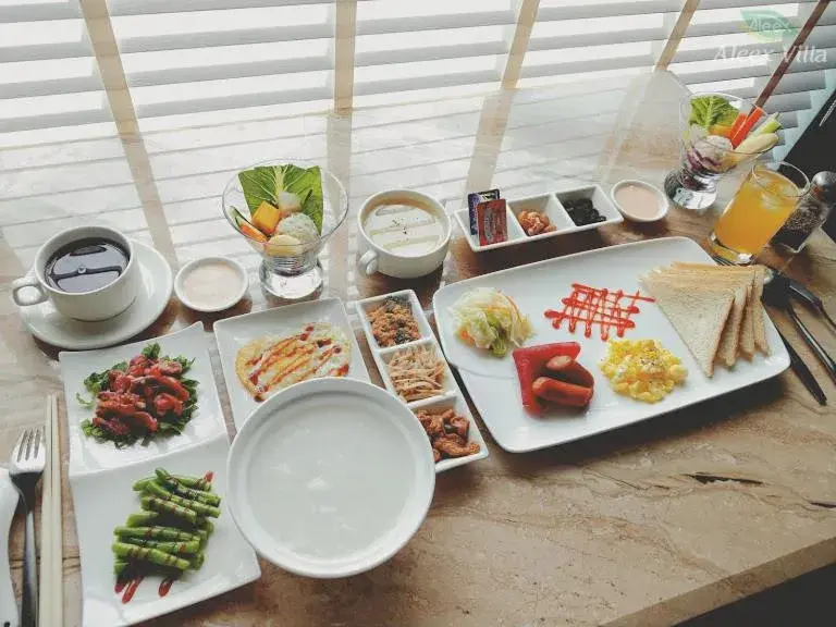 Breakfast in Aleex Villa Breakfast in Aleex Villa