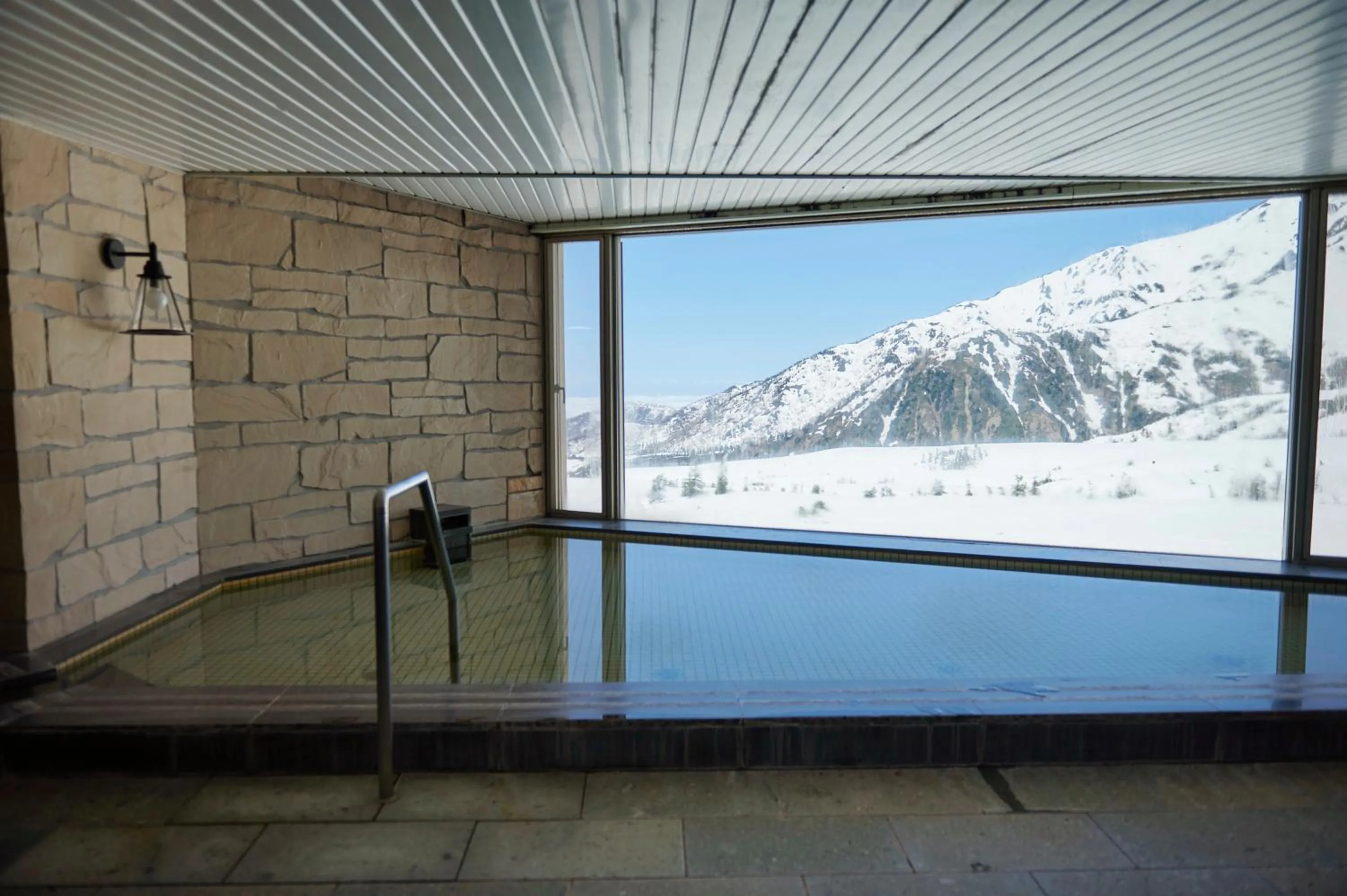 Public Bath in Midagahara Hotel