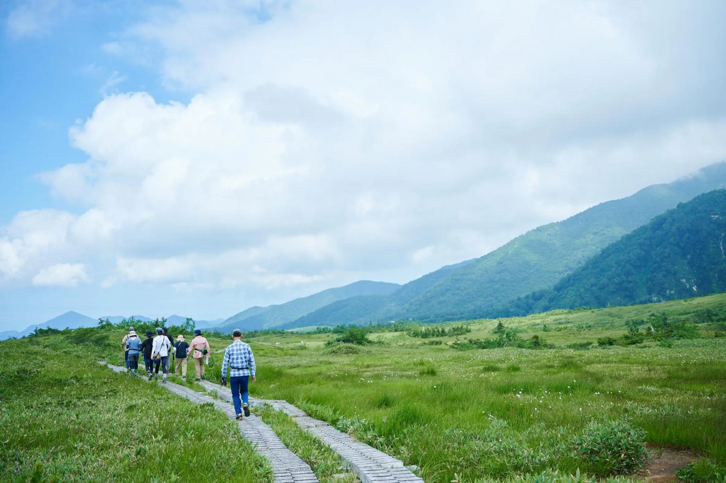 Evening entertainment in Midagahara Hotel