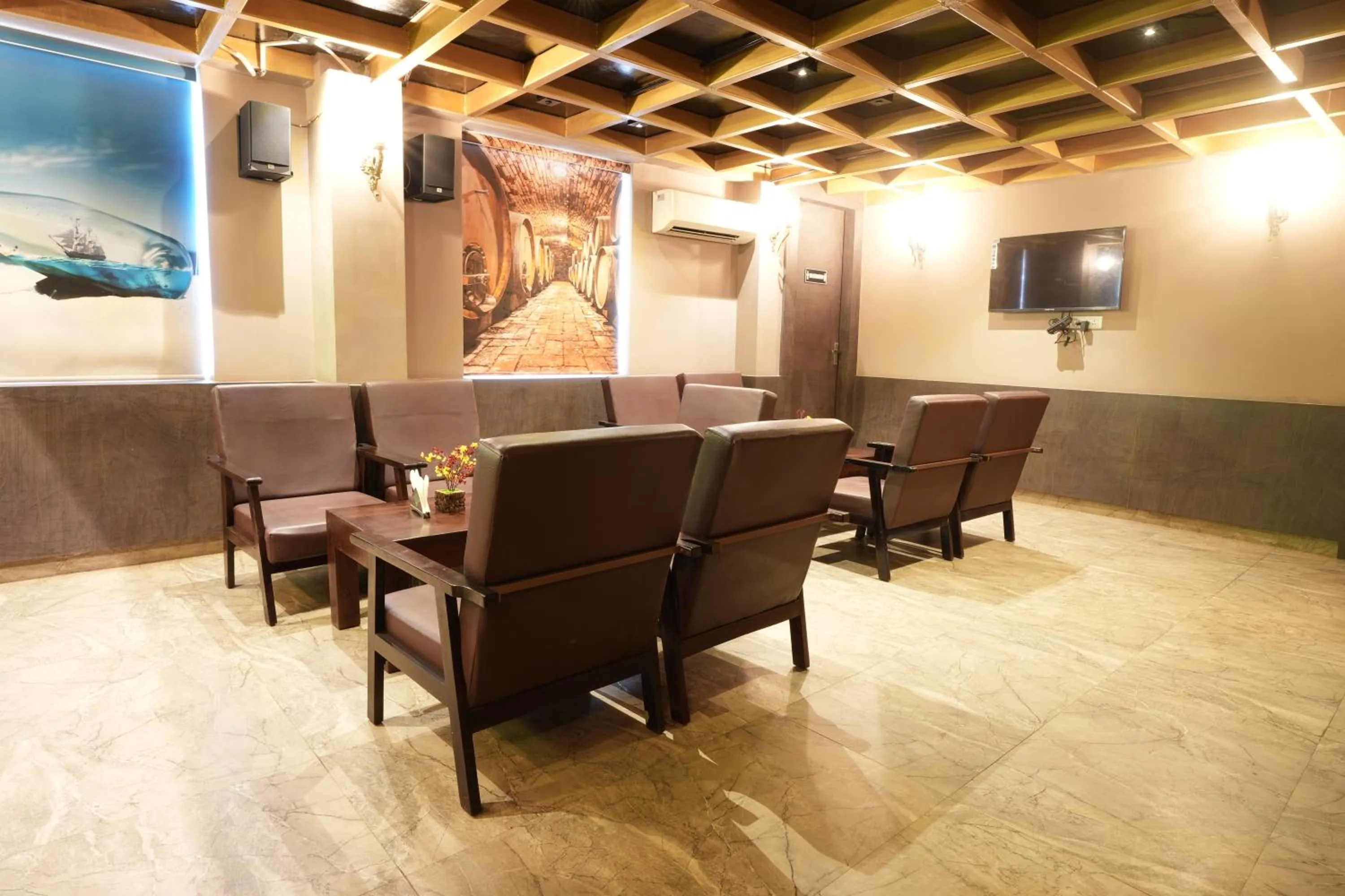 Lounge or bar in Stamps by Eight Continents, Jodhpur