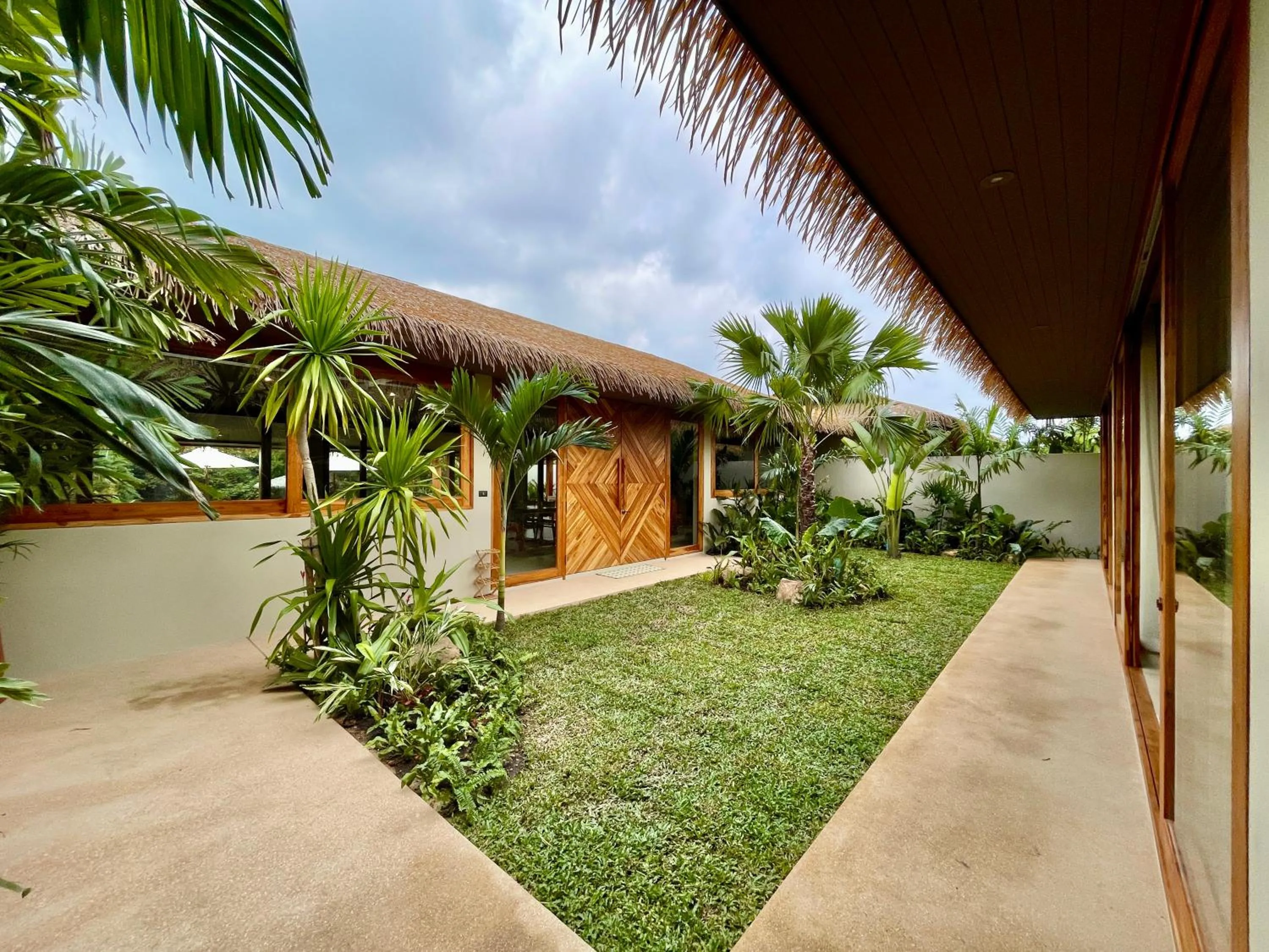 Wild Cottages Elephant Sanctuary Resort