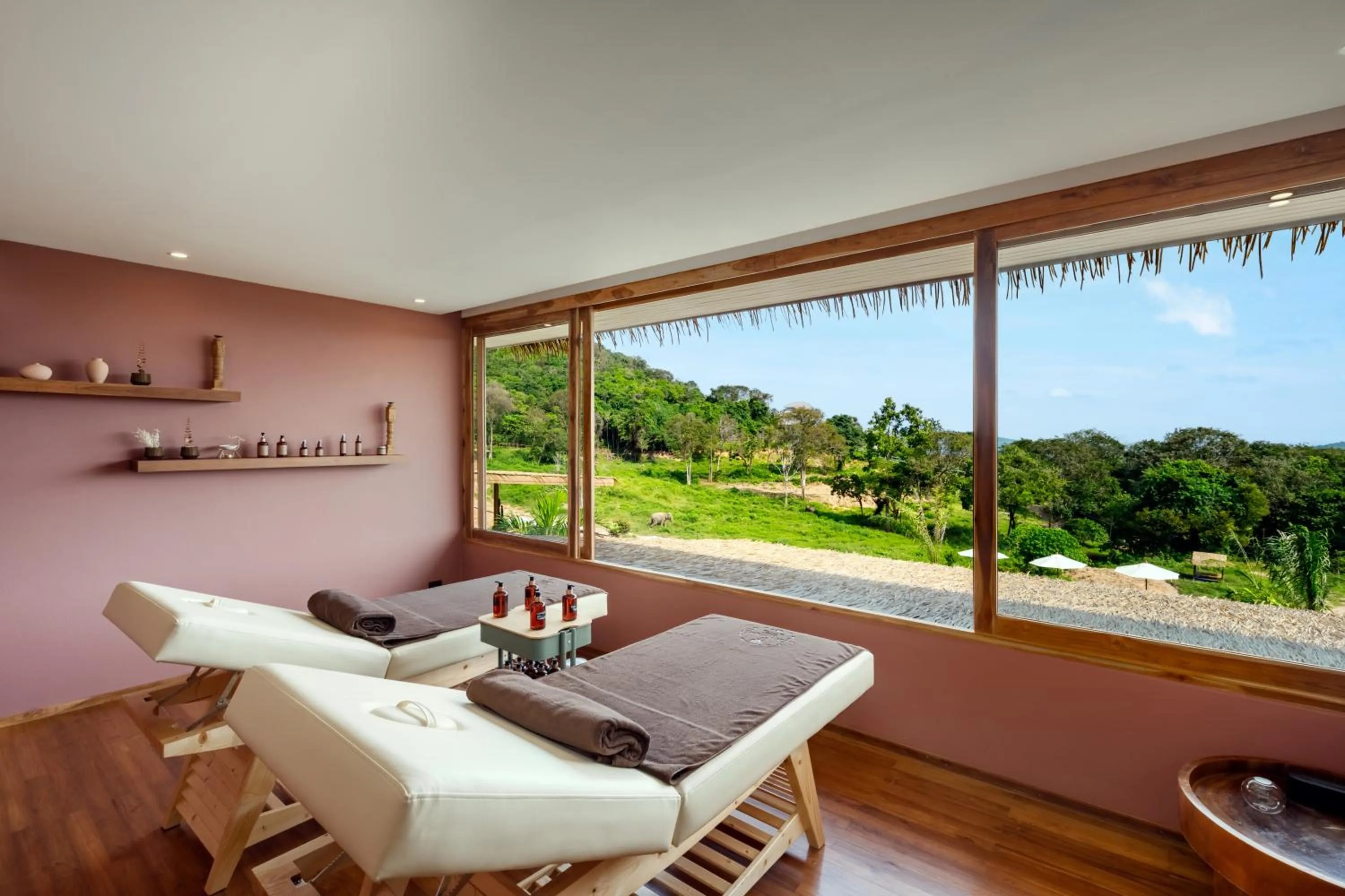 Wild Cottages Elephant Sanctuary Resort