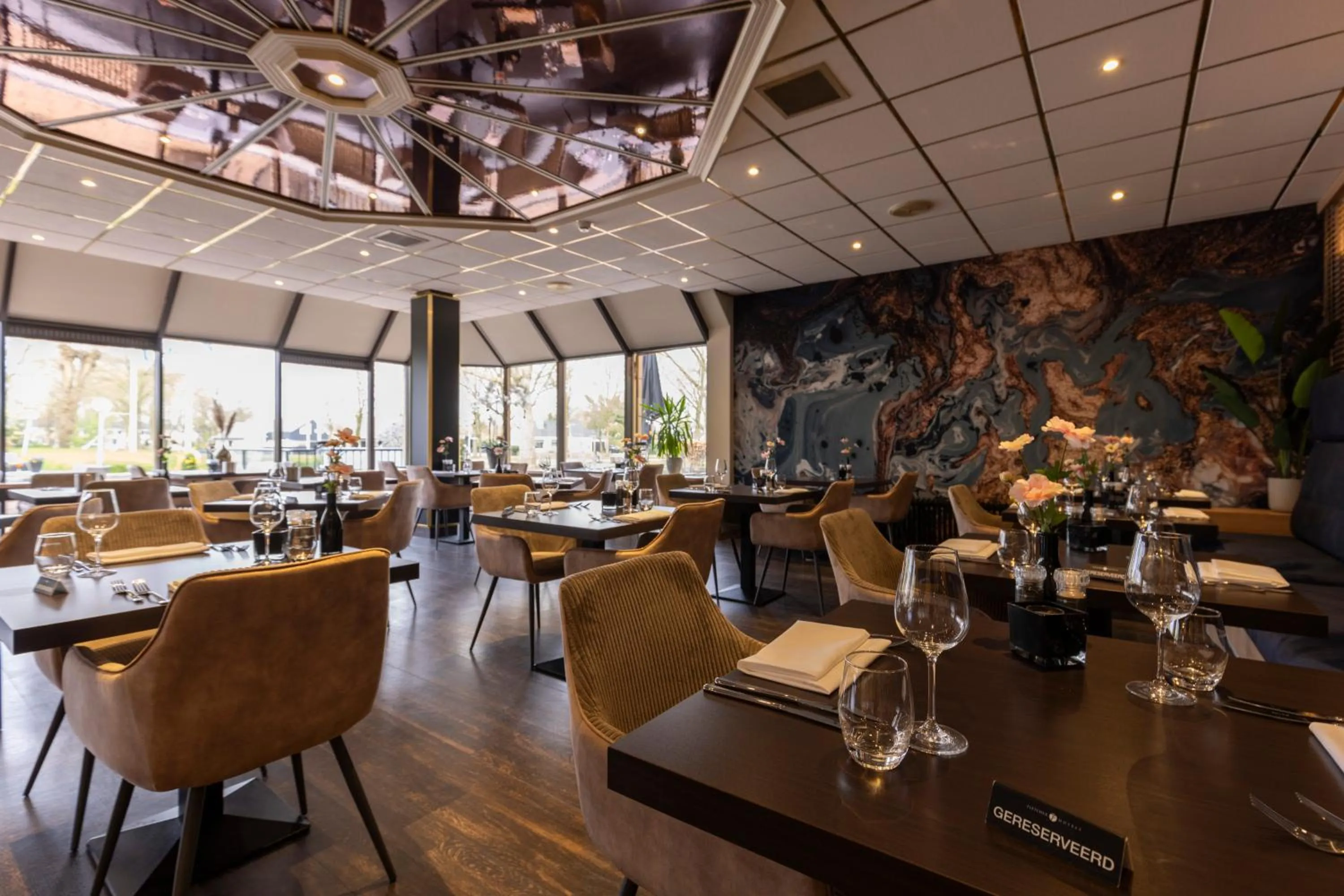 Restaurant/places to eat in Fletcher Hotel-Restaurant Langewold