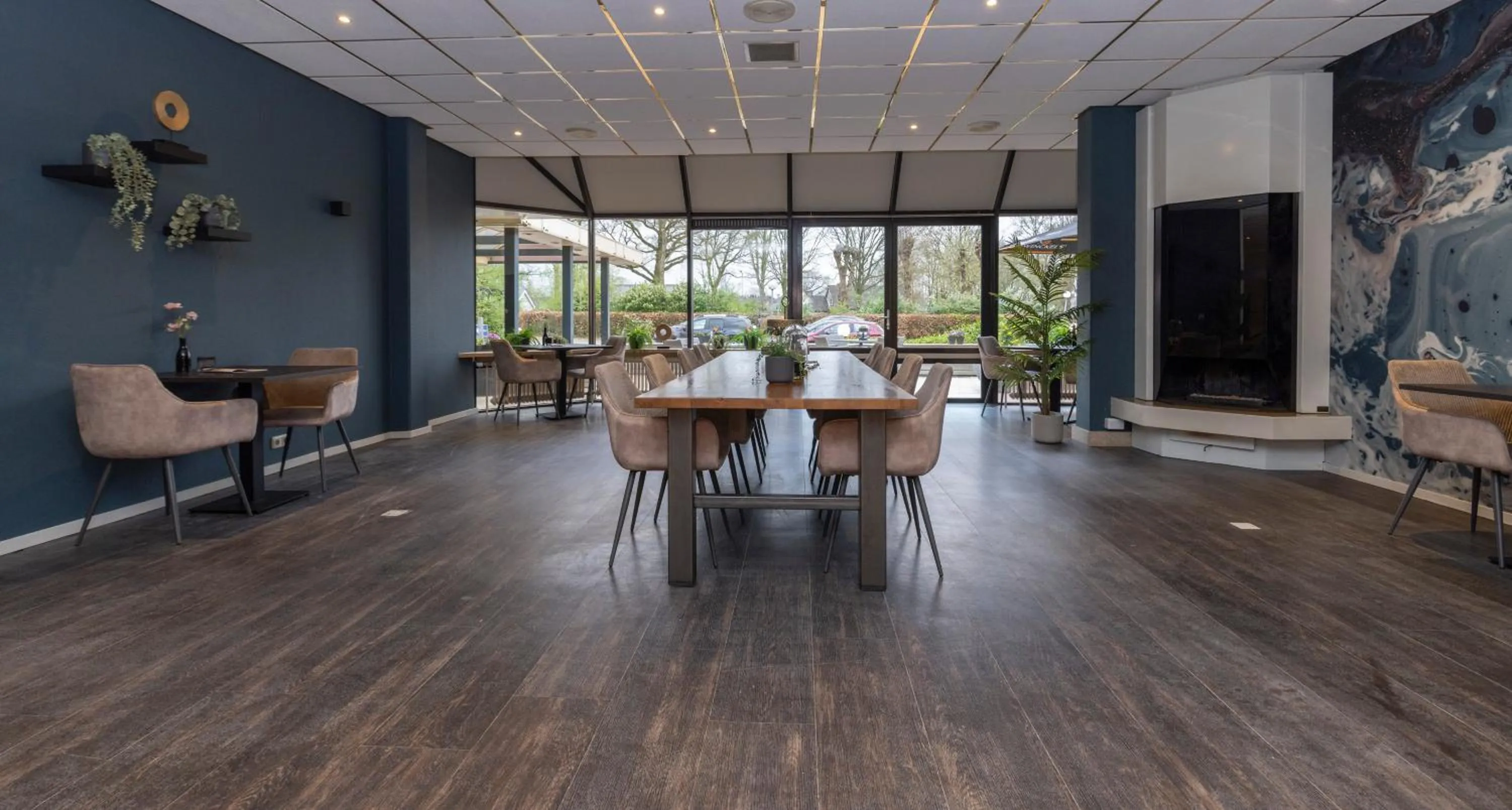 Dining area in Fletcher Hotel-Restaurant Langewold