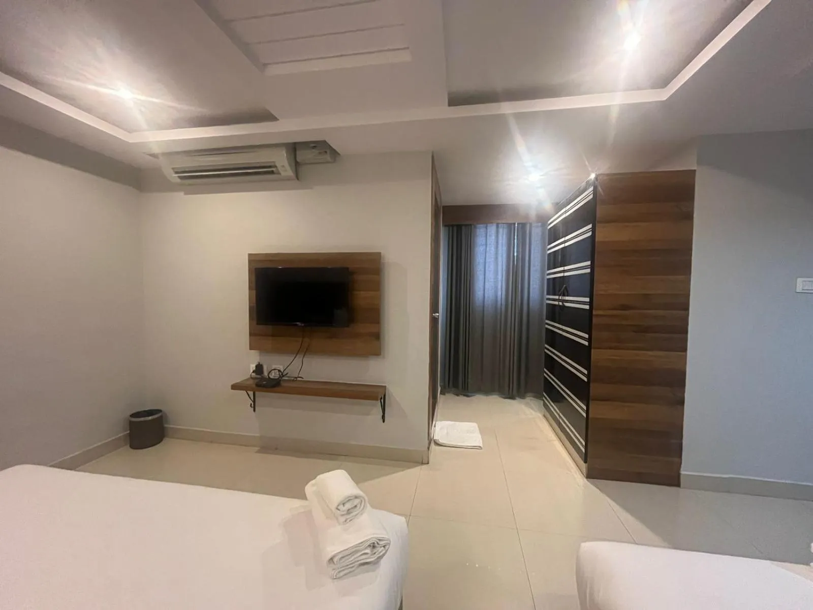 Bed in Hotel Avenue Suites Near International Airport Bangalore