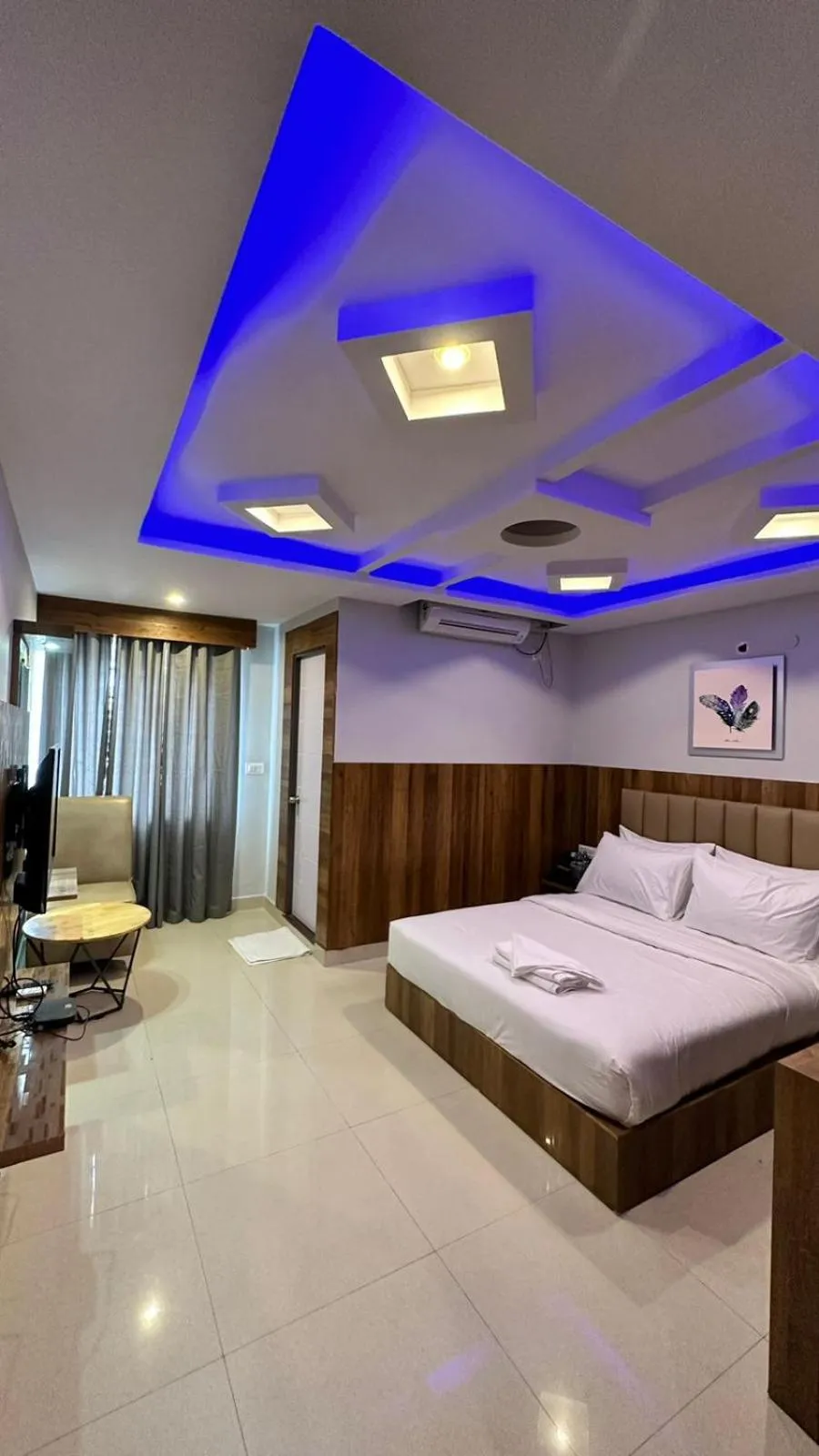 Bed in Hotel Avenue Suites Near International Airport Bangalore