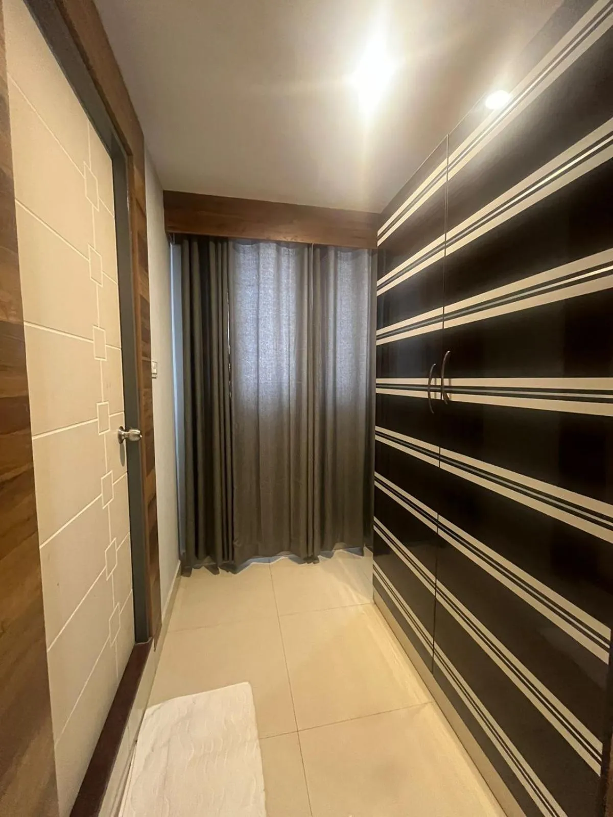 Bed in Hotel Avenue Suites Near International Airport Bangalore