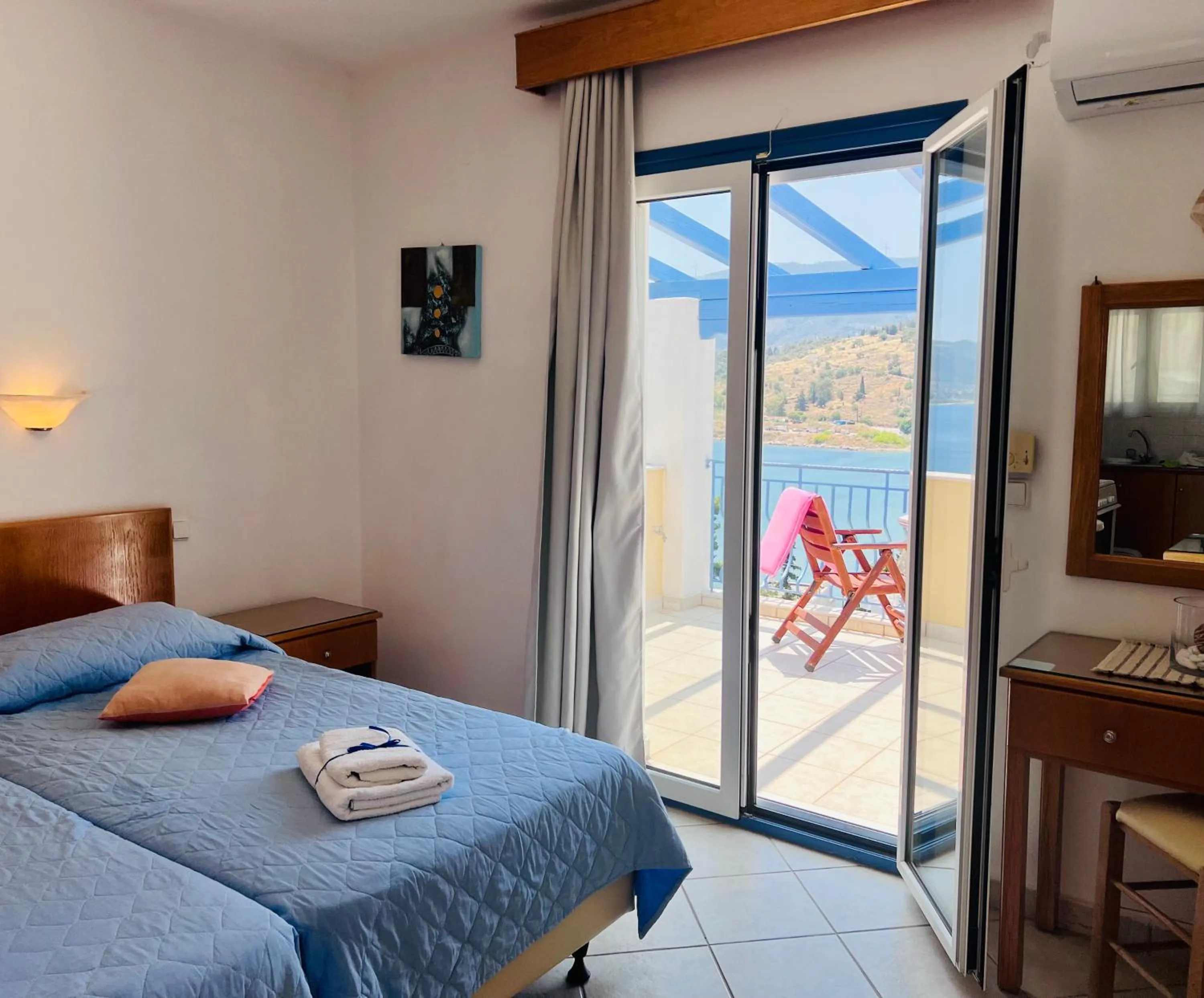 Bedroom, Bed in KTM Sunny Villas