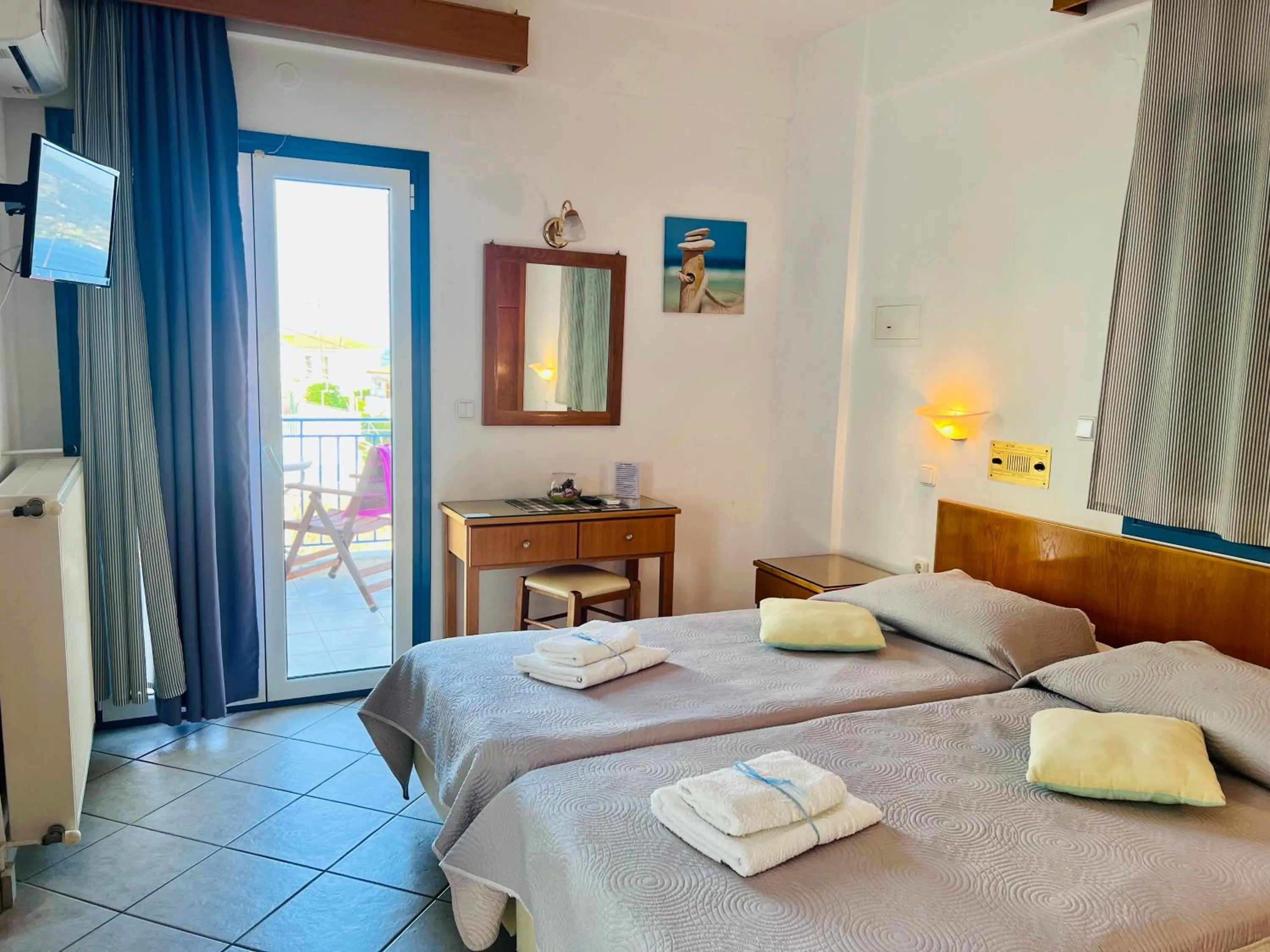 Bedroom, Bed in KTM Sunny Villas