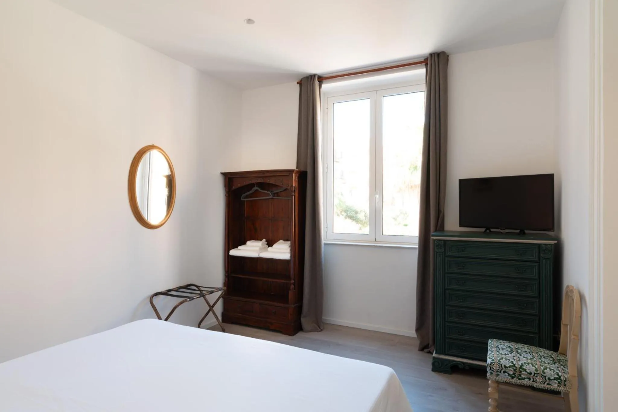 Photo of the whole room, Bed in Dimora Florio