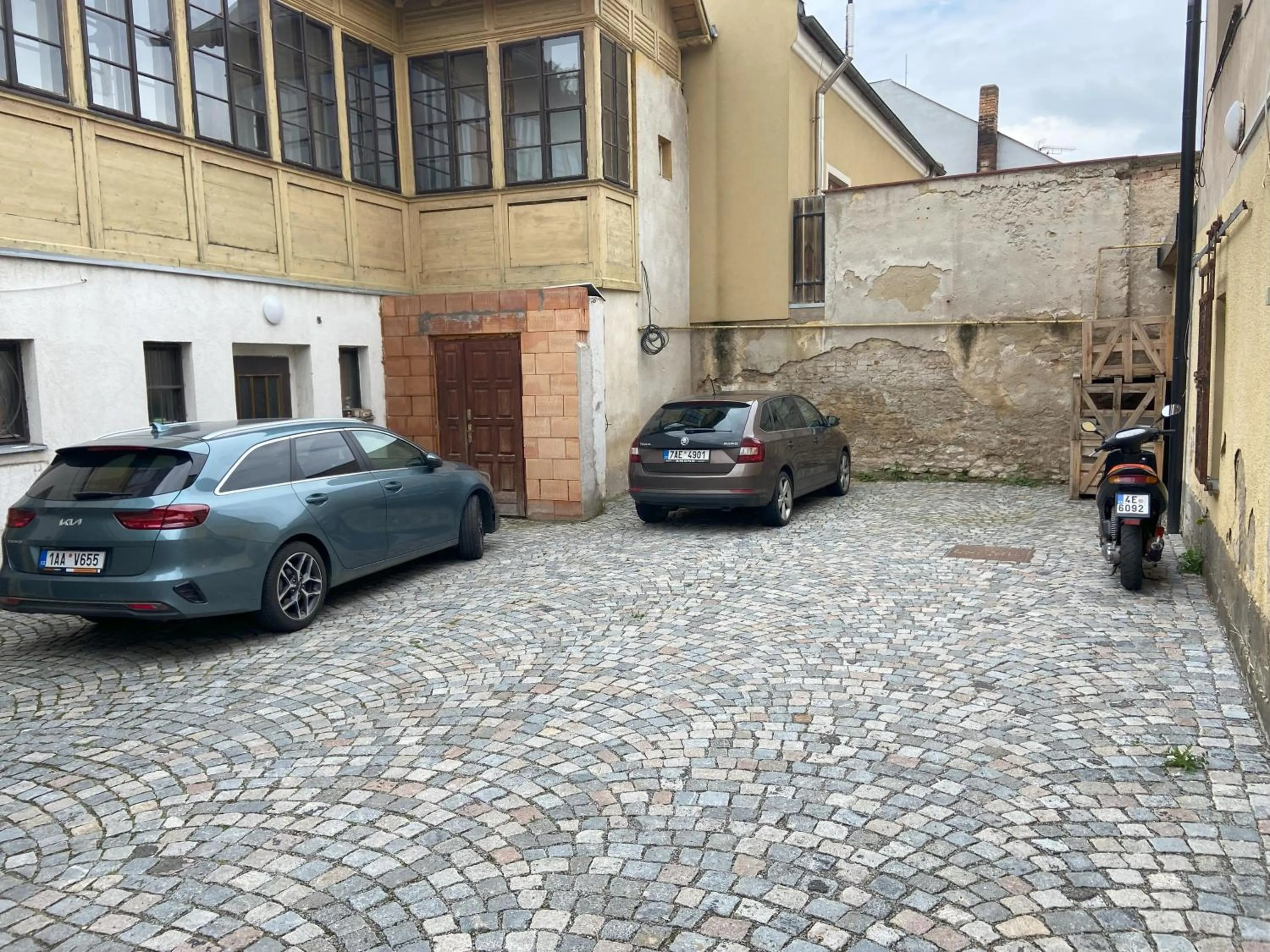 Parking in Aparthotel Slezák