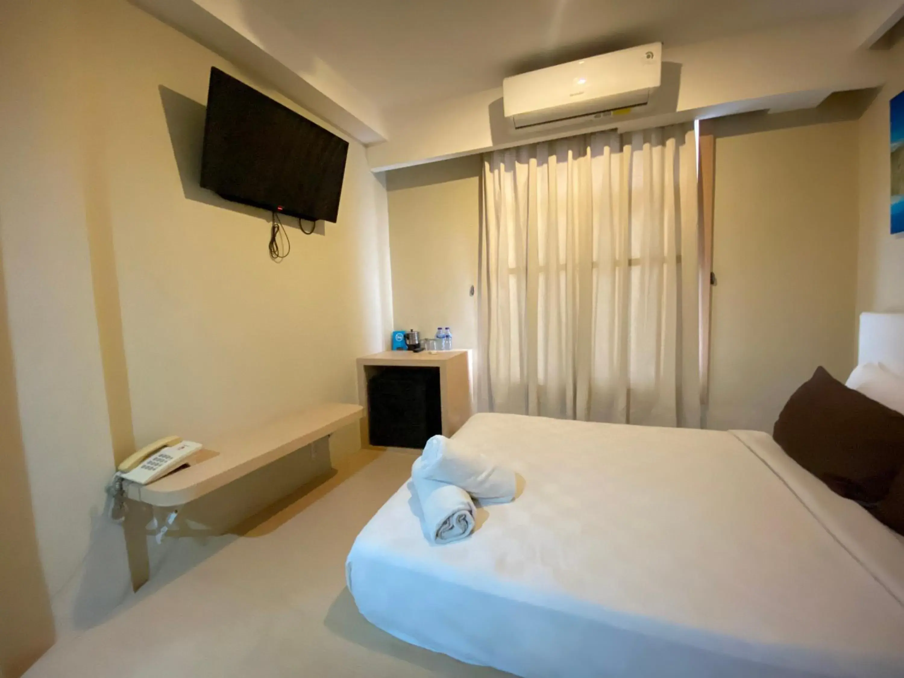 Bedroom, Bed in Kimono Spa Hotel Bedroom, Bed in Kimono Spa Hotel