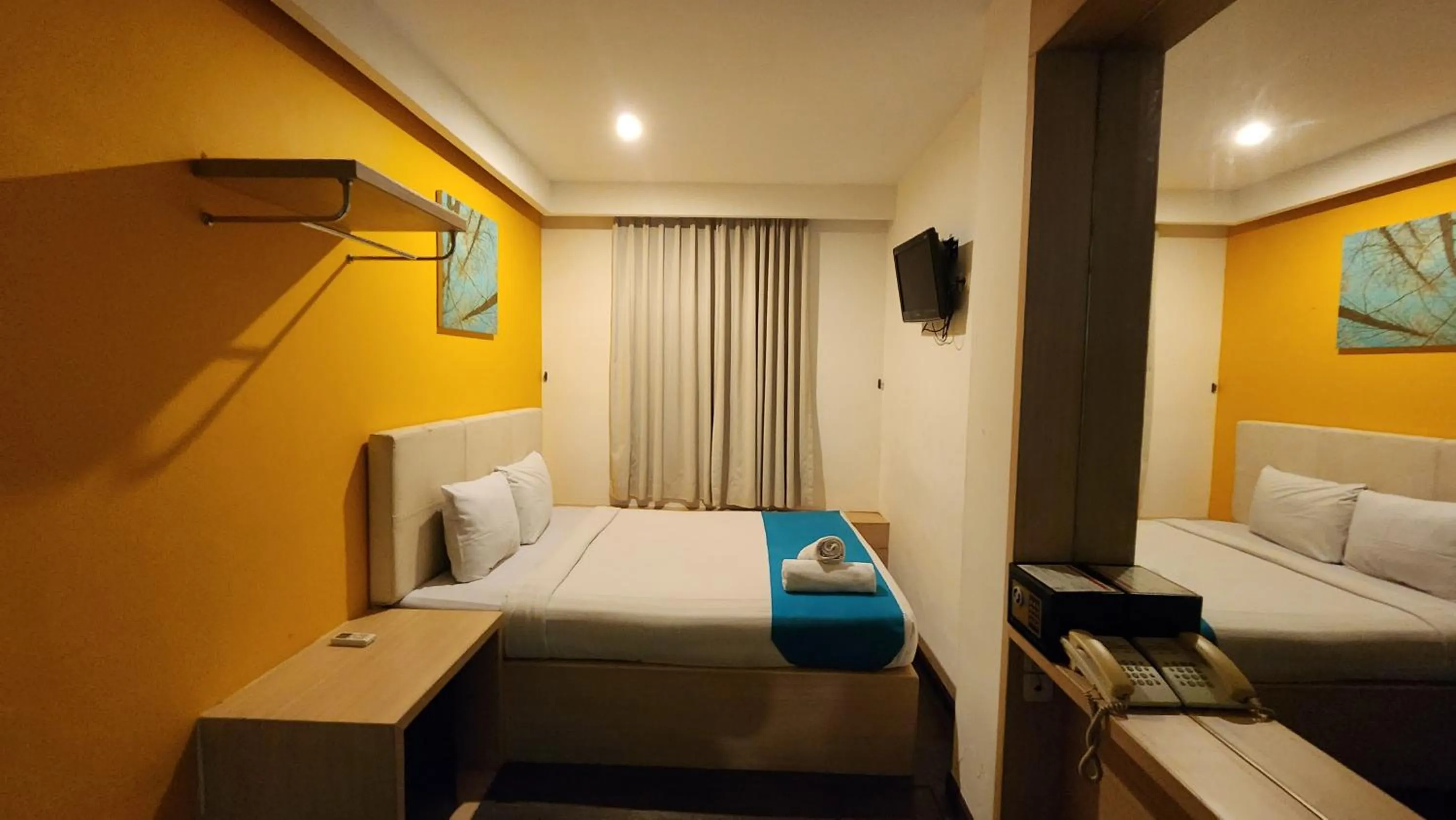 Bed in Kimono Spa Hotel