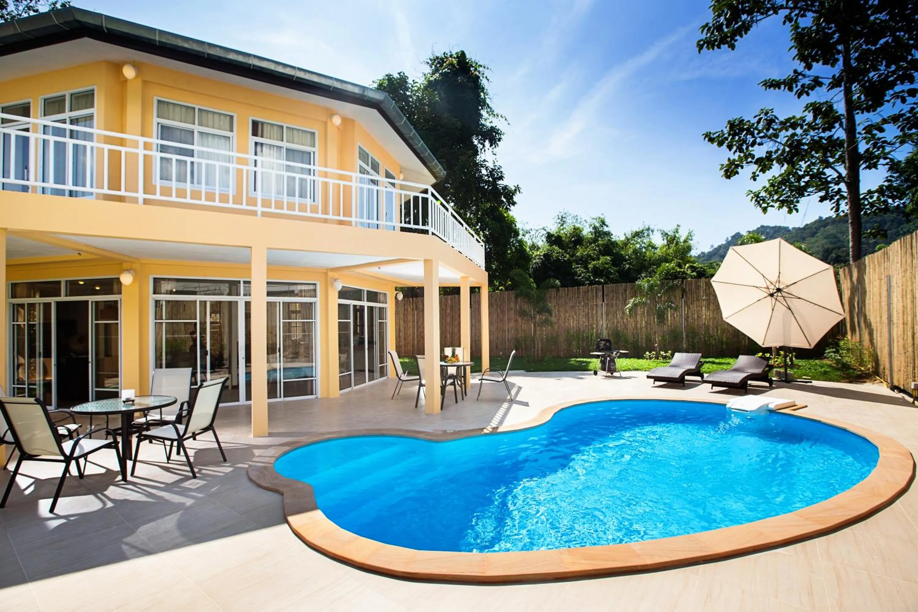 Pool view in Twin Villas Ao Nang