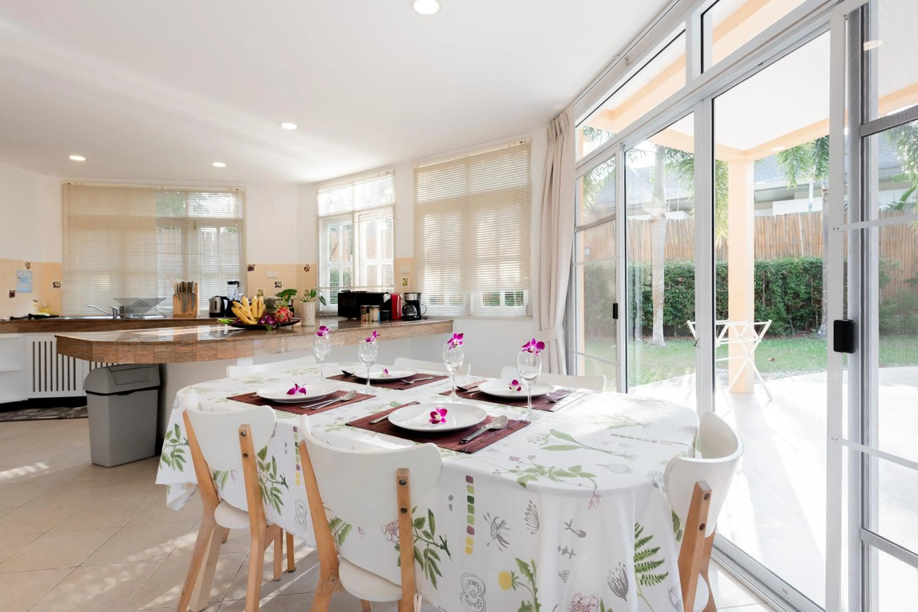 Dining area in Twin Villas Ao Nang