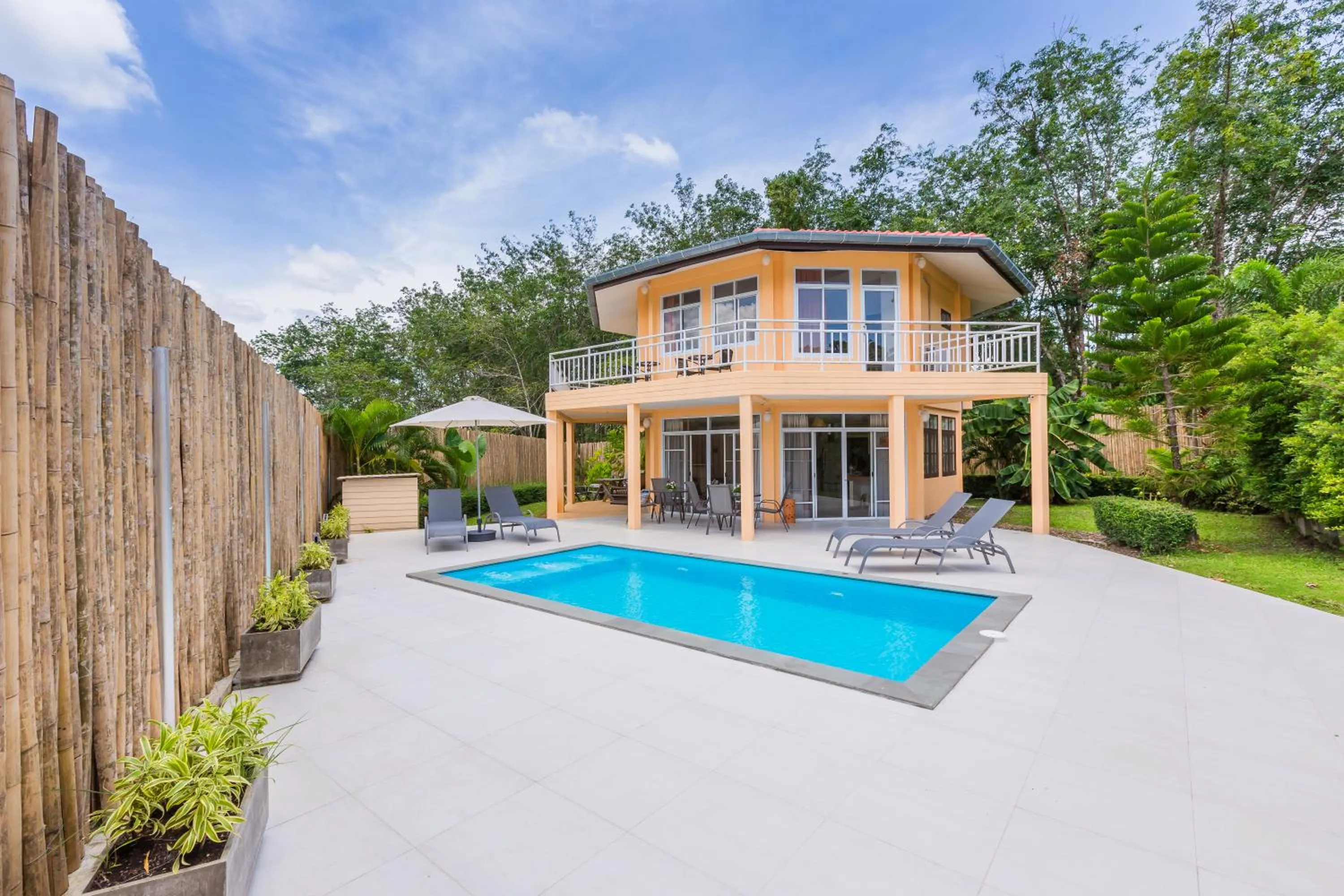 Day in Twin Villas Ao Nang