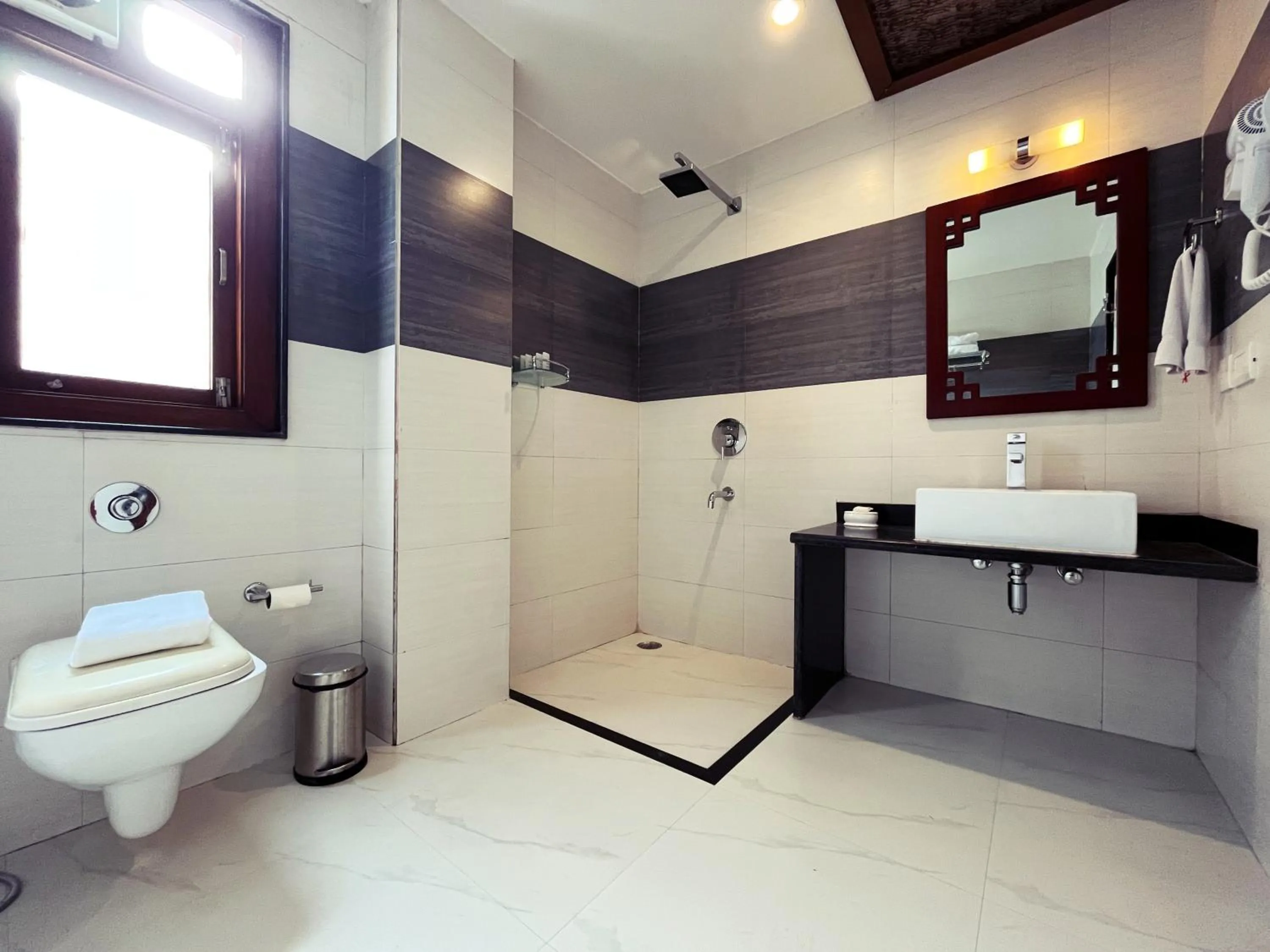 Bathroom in Cilantro Unwind Delisso Abode,Gangtok