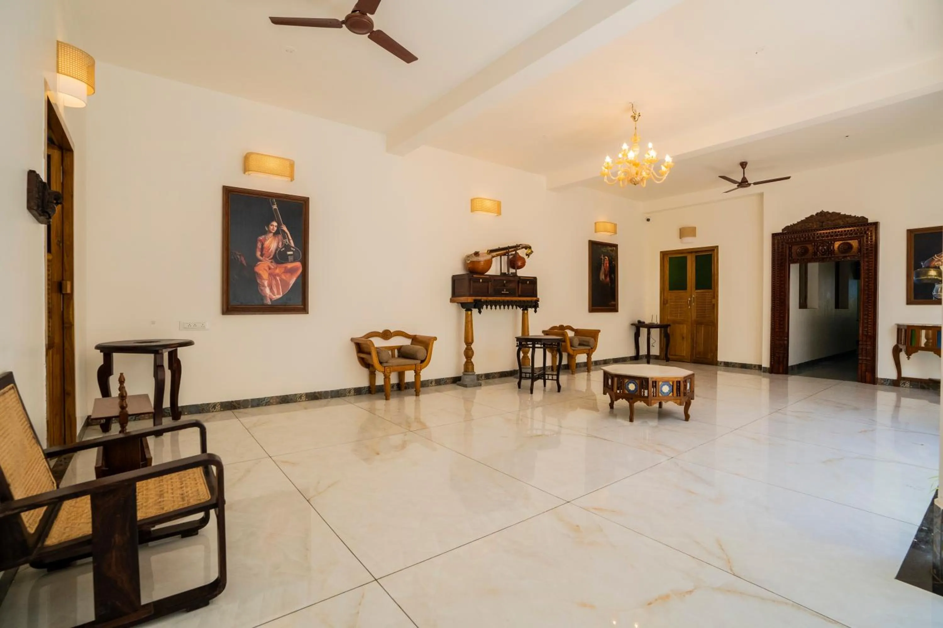 Living room in Bel Abri Colonial Living, Pondicherry