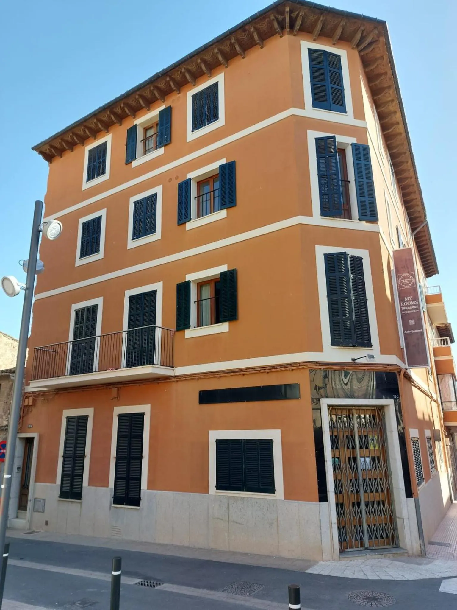 Property building in My Rooms Manacor Centre by My Rooms Hotels