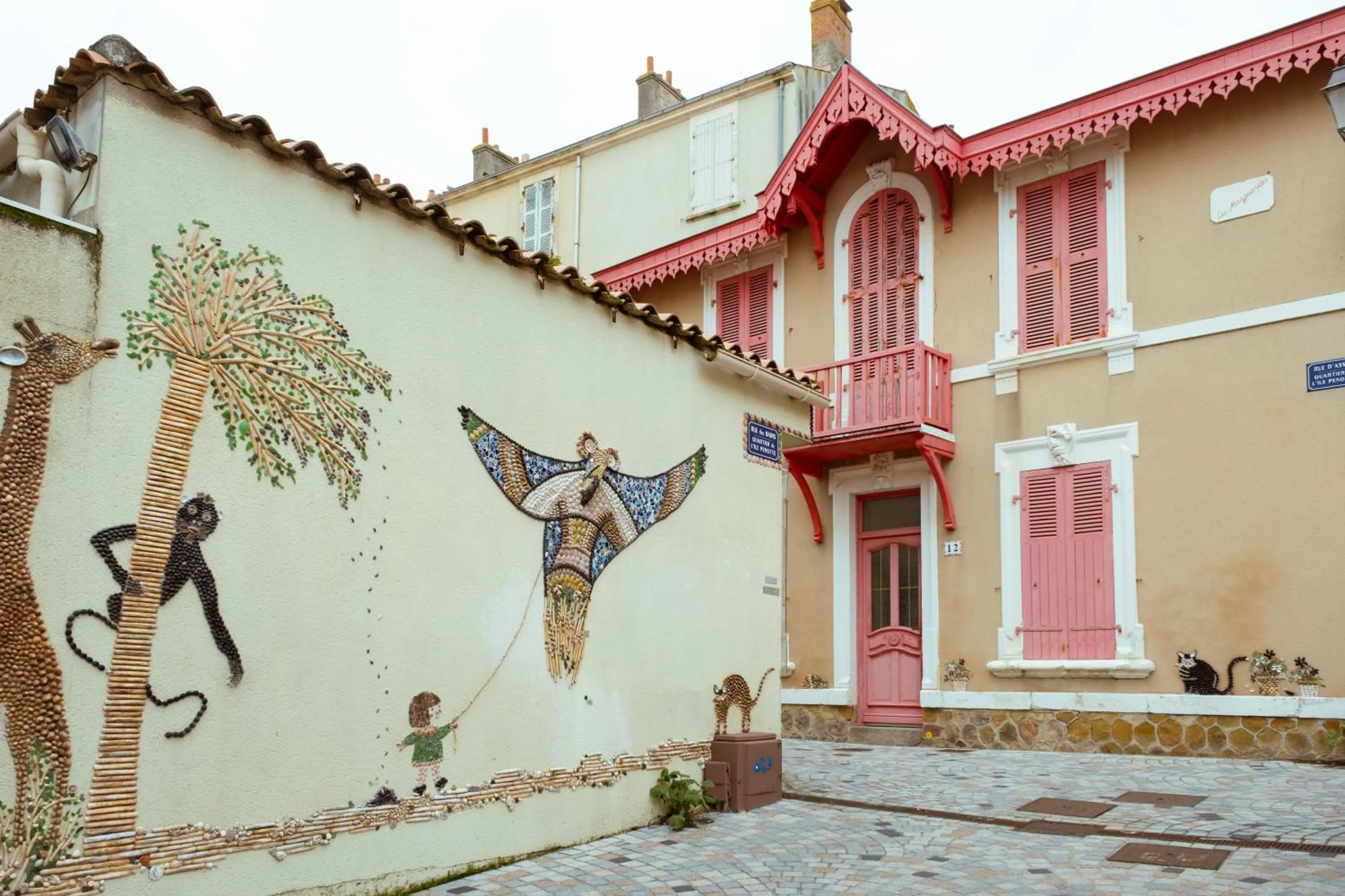 Quiet street view in Kyriad Prestige Les Sables d'Olonne - Plage - Centre des Congrès