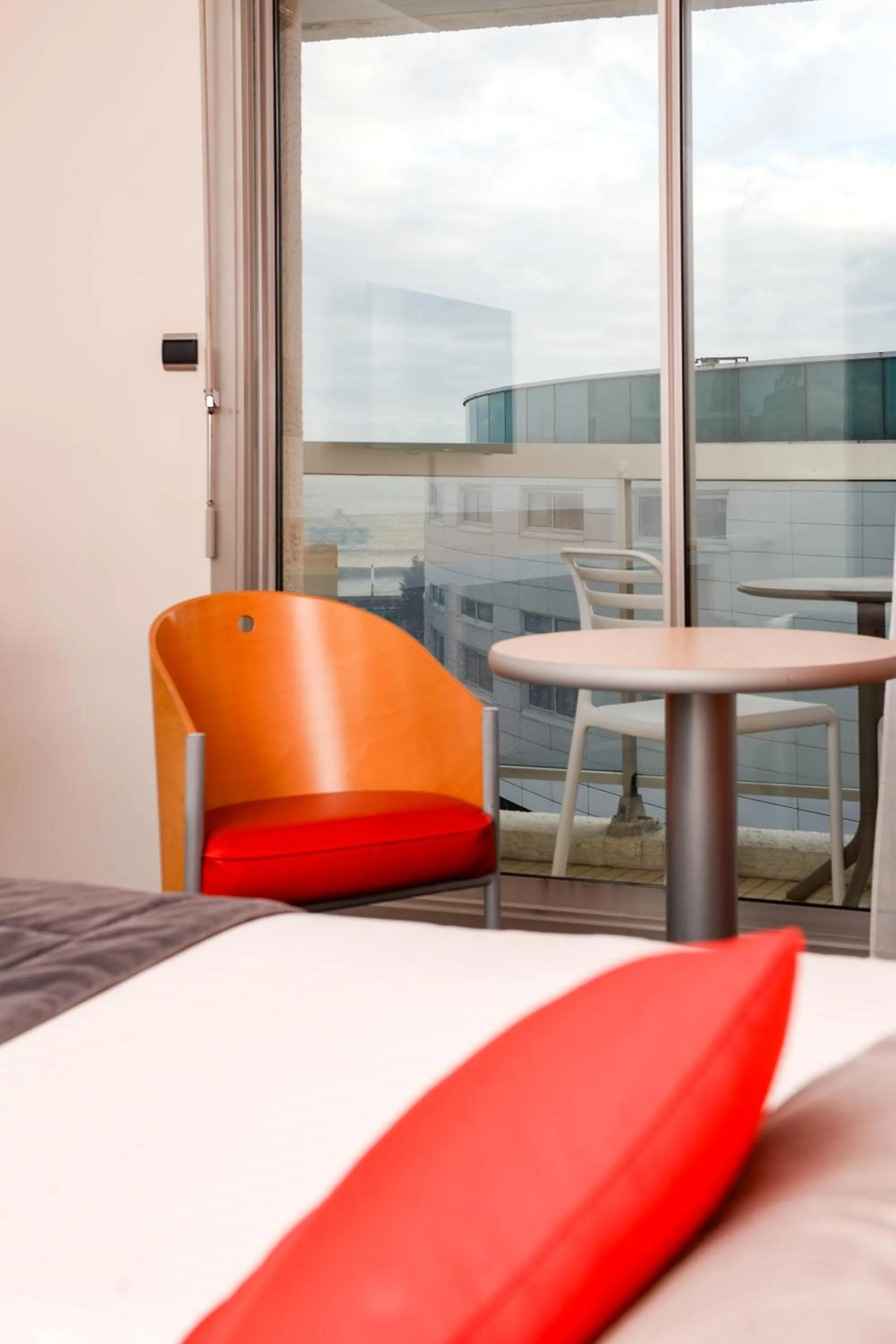 Photo of the whole room, Bed in Kyriad Prestige Les Sables d'Olonne - Plage - Centre des Congrès