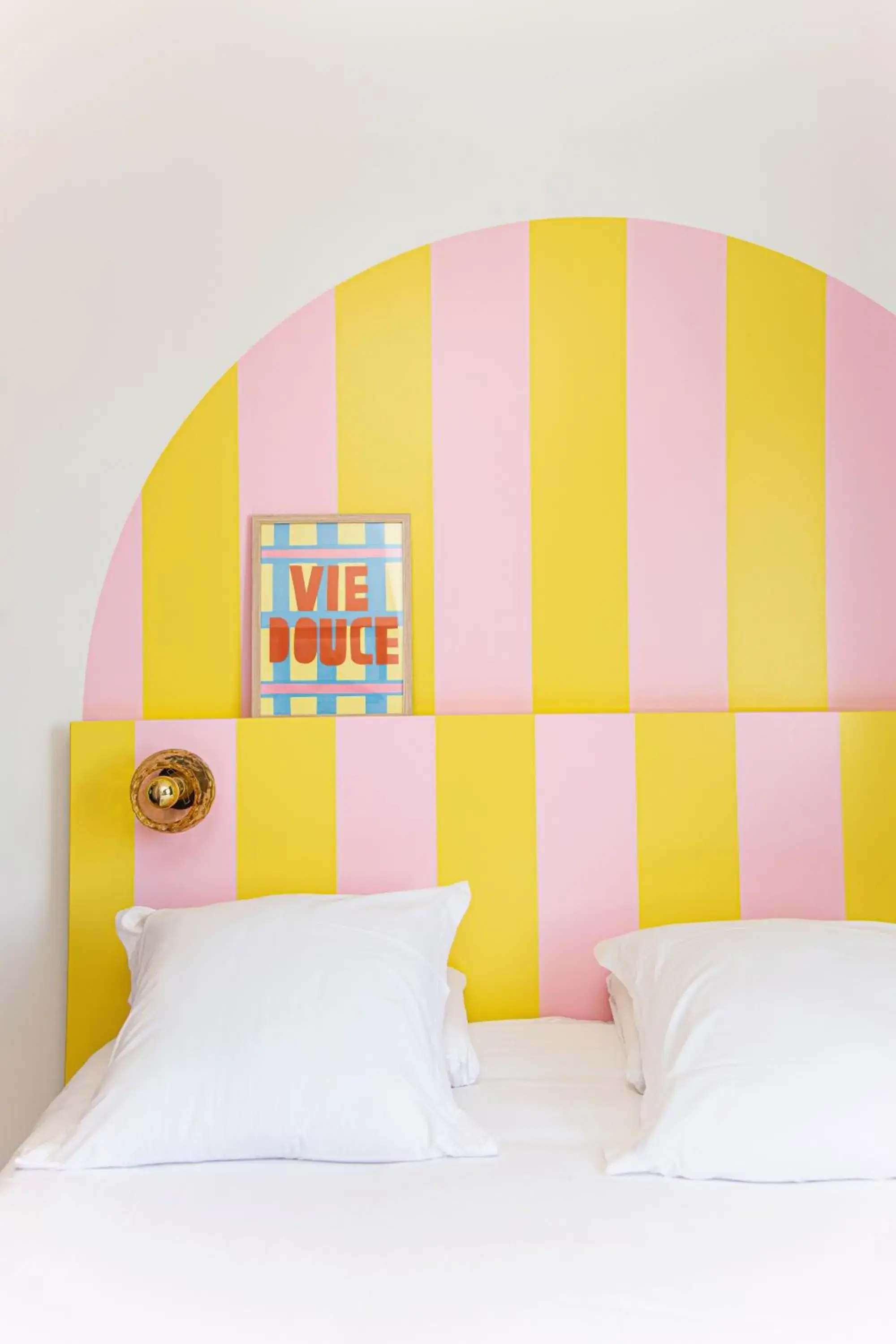 Bed in DEMAIN Hôtel Bed in DEMAIN Hôtel