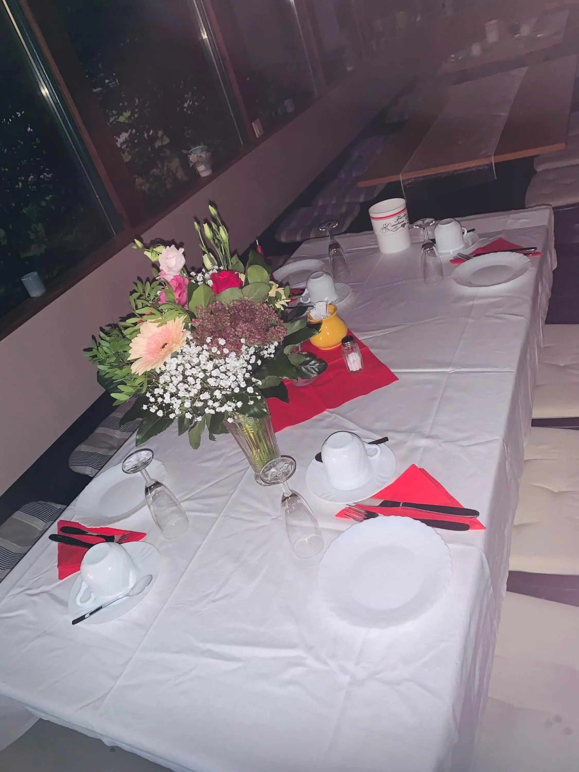 Breakfast in Die Radler-Scheune Finsterbergen