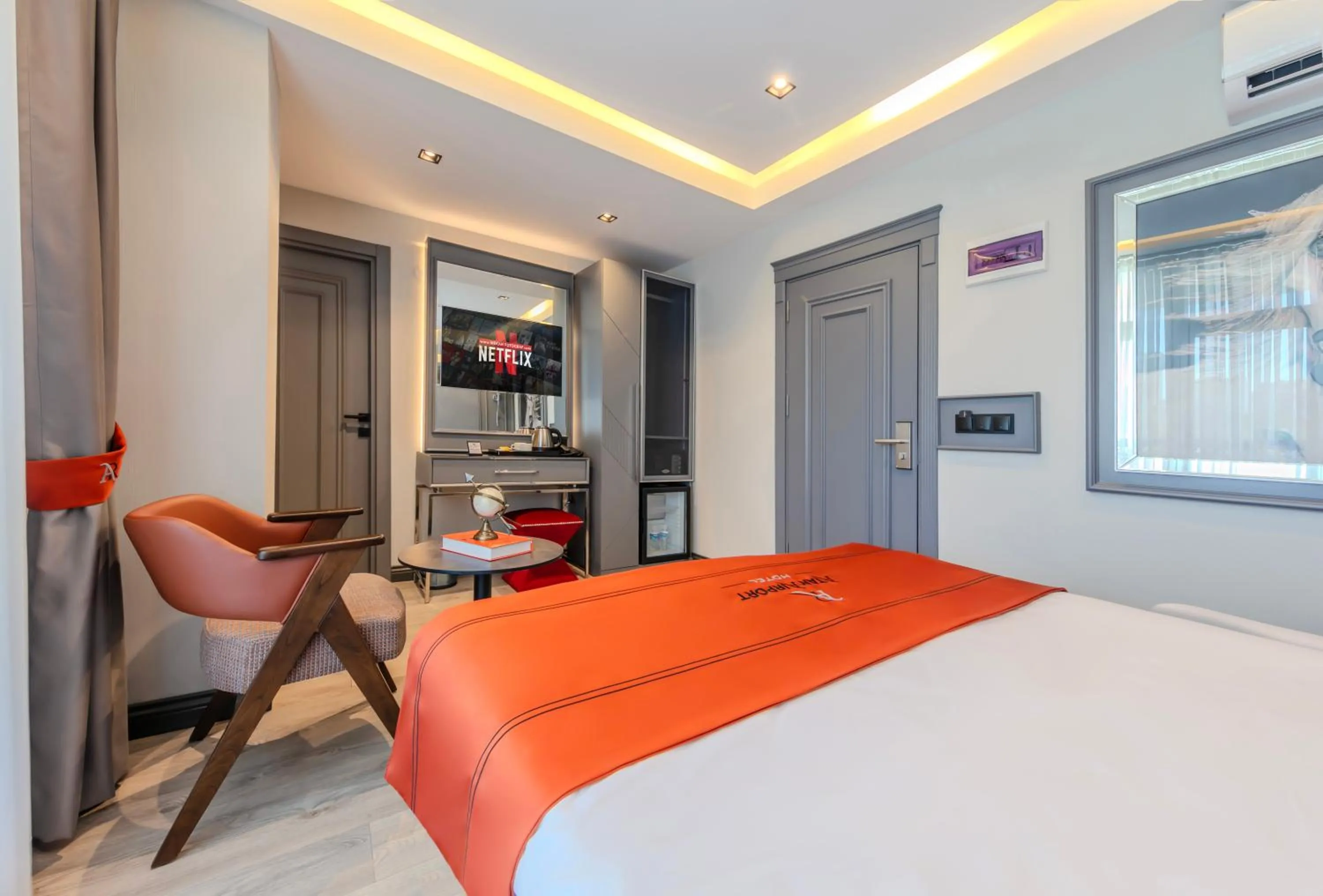 Photo of the whole room, Bed in Atar Airport Hotel - Spa & Wellness