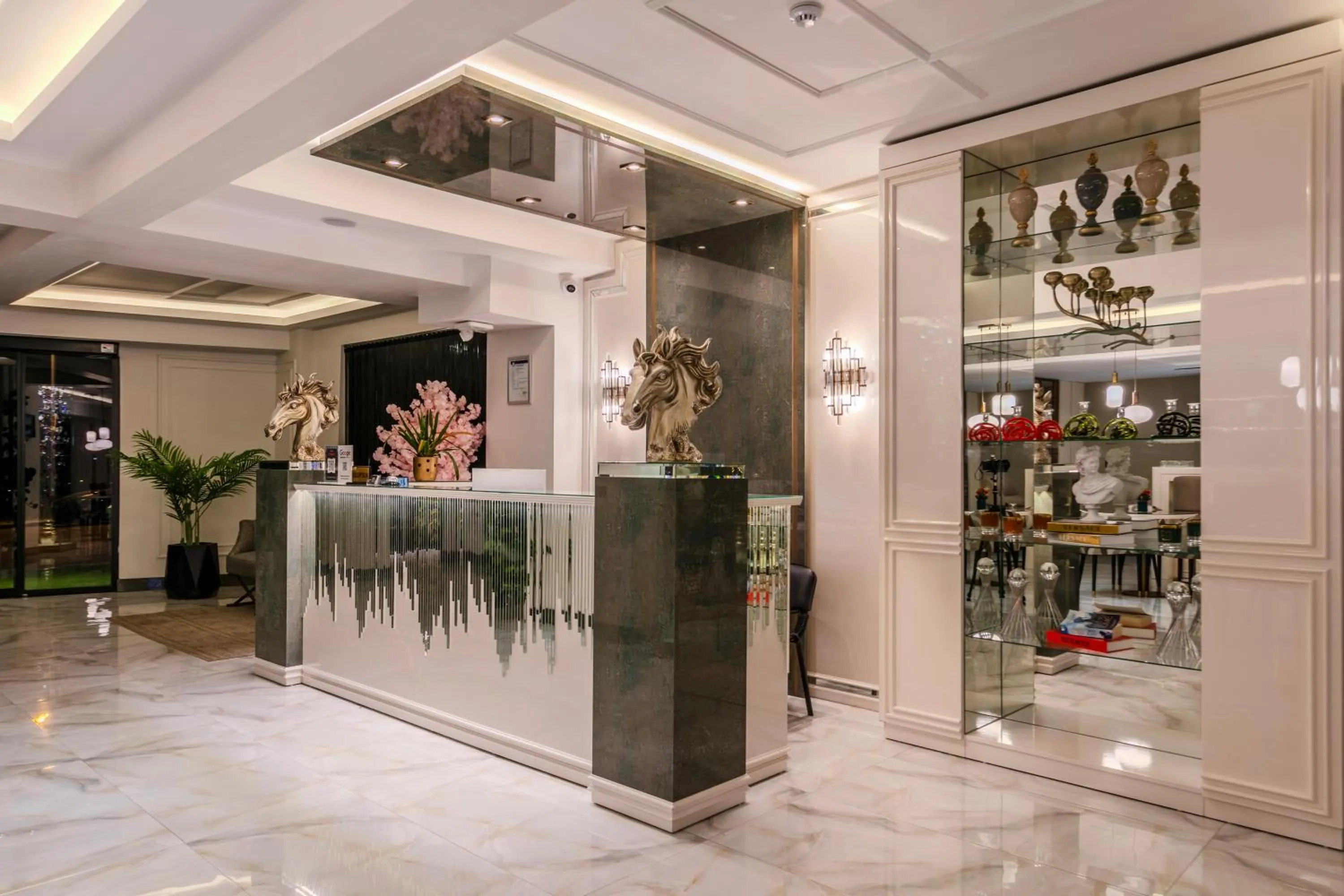 Lobby or reception in Atar Airport Hotel - Spa & Wellness