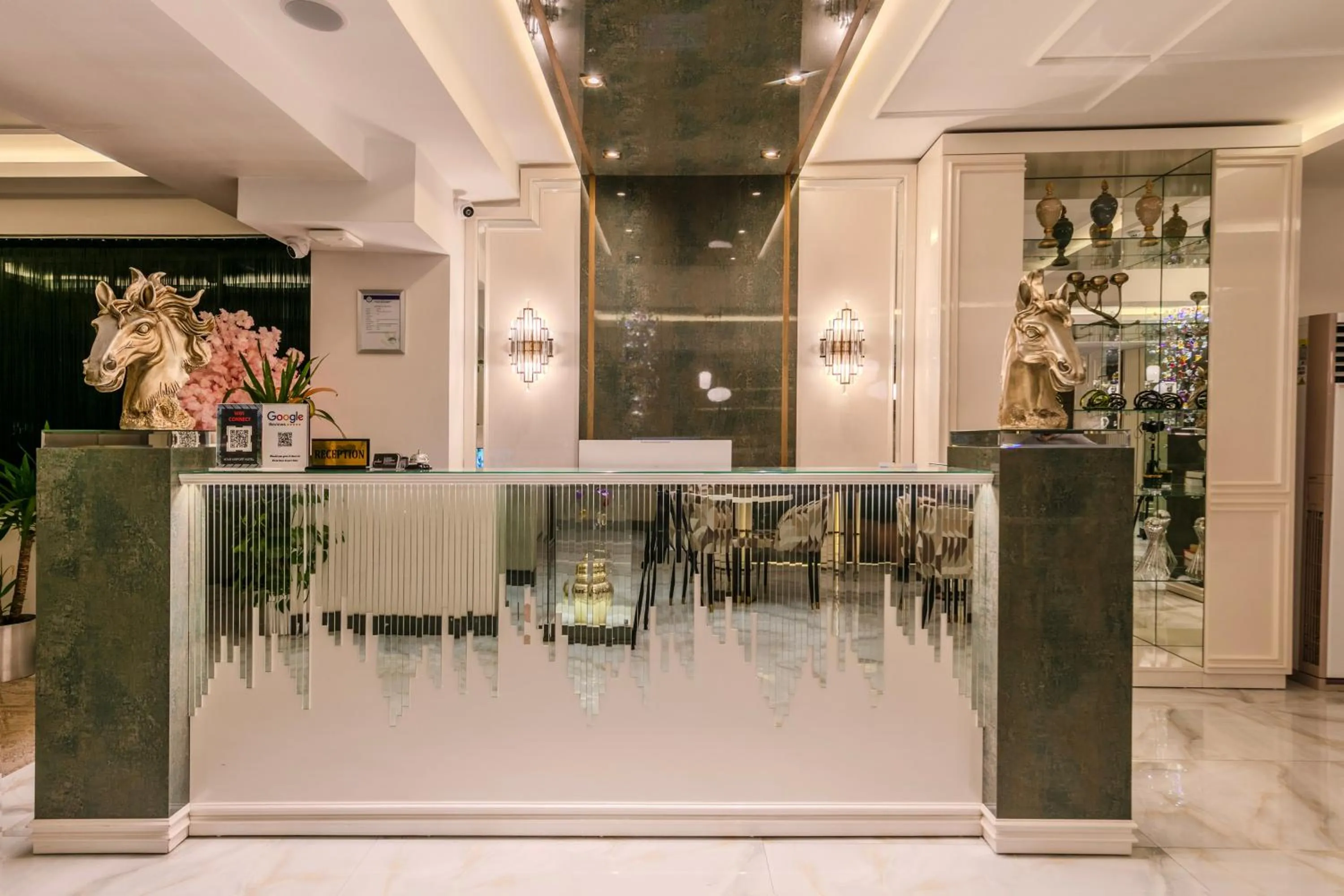 Lobby or reception in Atar Airport Hotel - Spa & Wellness