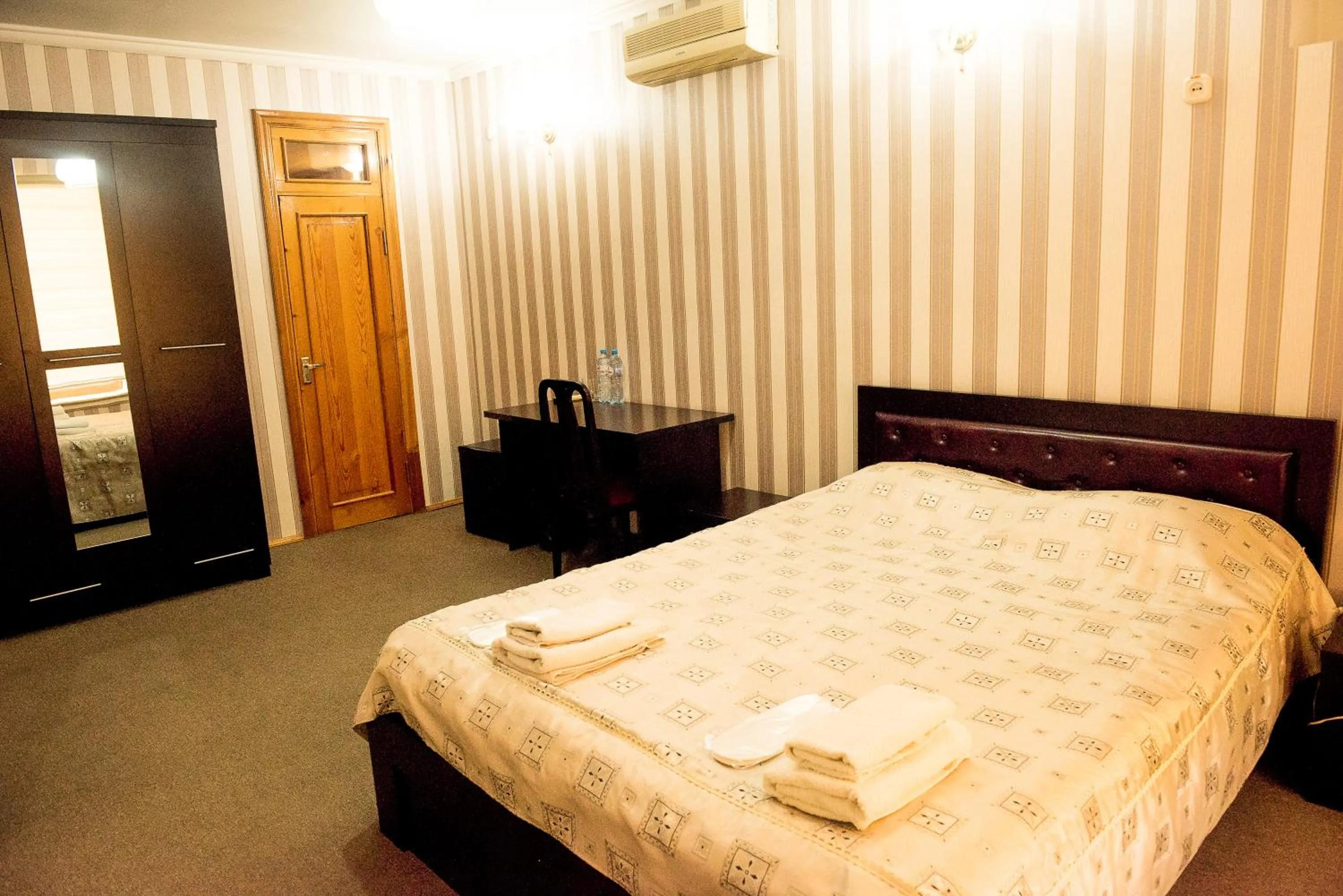 Bed in ZARINA SAMARKAND