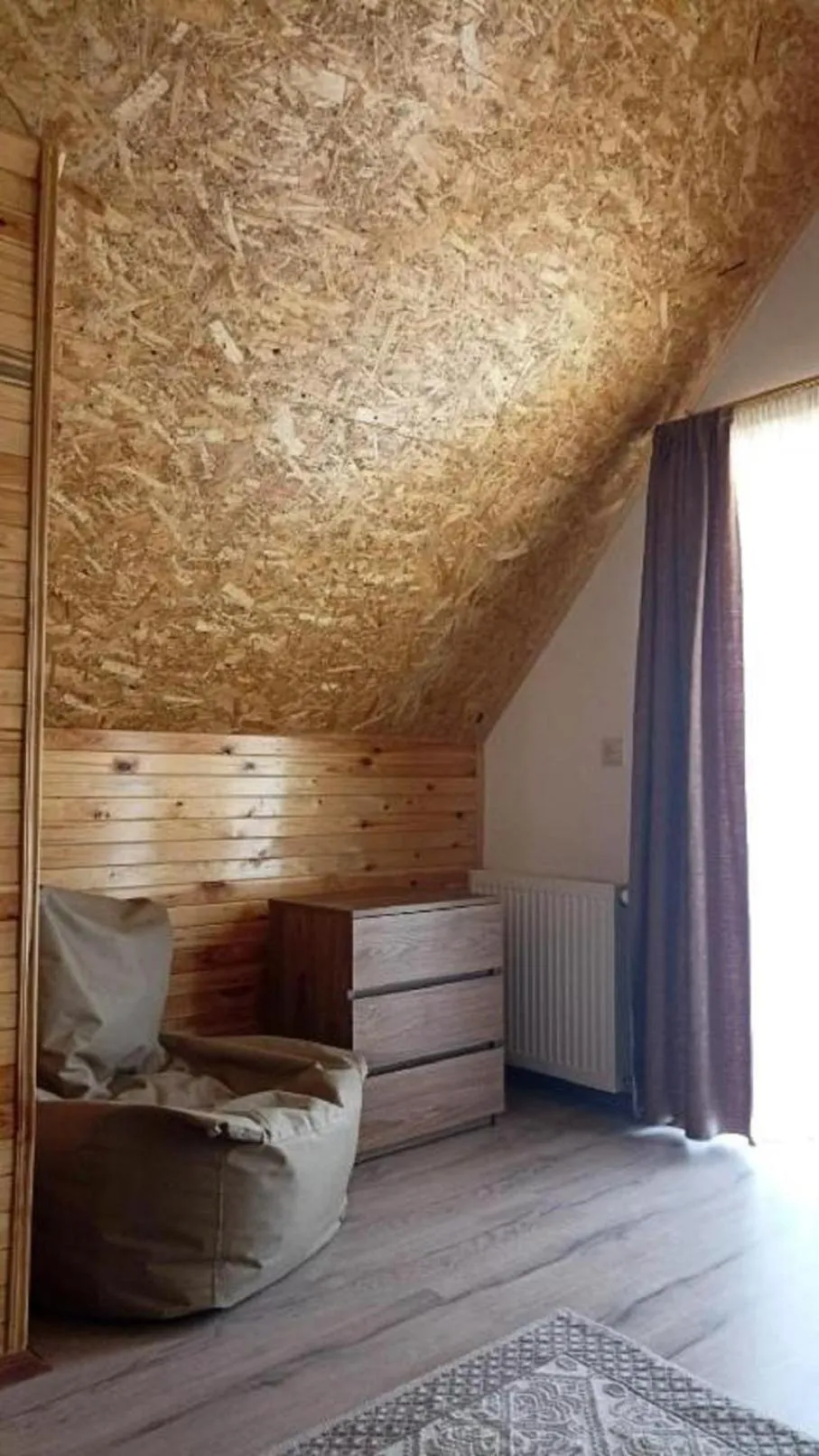 Bedroom, Bed in Mountain flower cottage