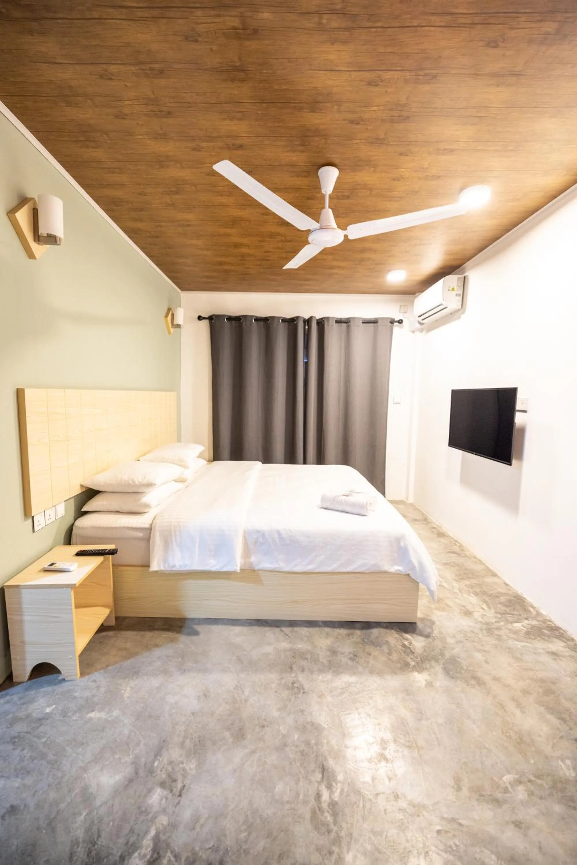 Bedroom in The Zen Den