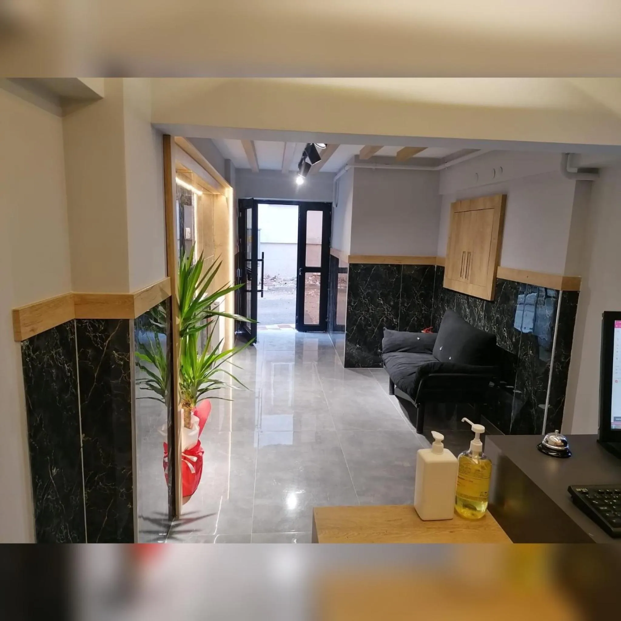 Lobby or reception in esas pansiyon