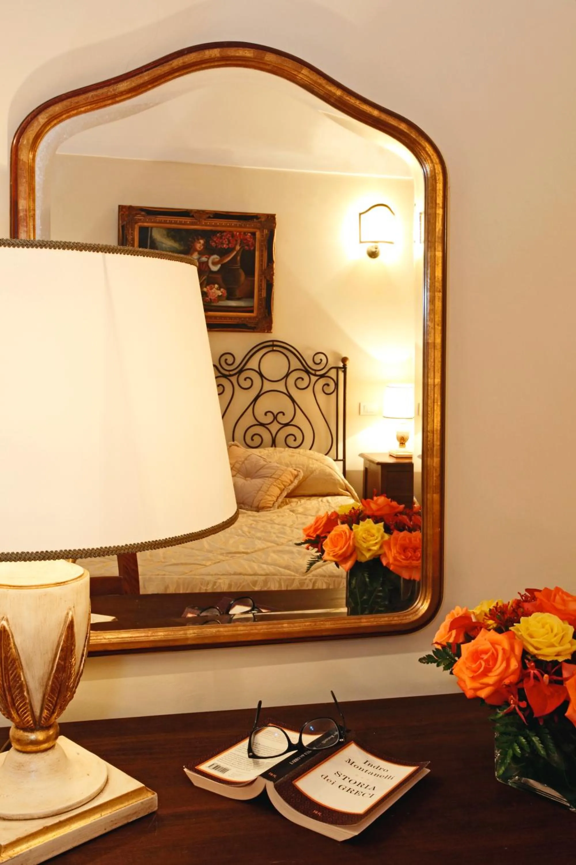 Decorative detail in Villa Alba d'Oro - Historic luxury villa