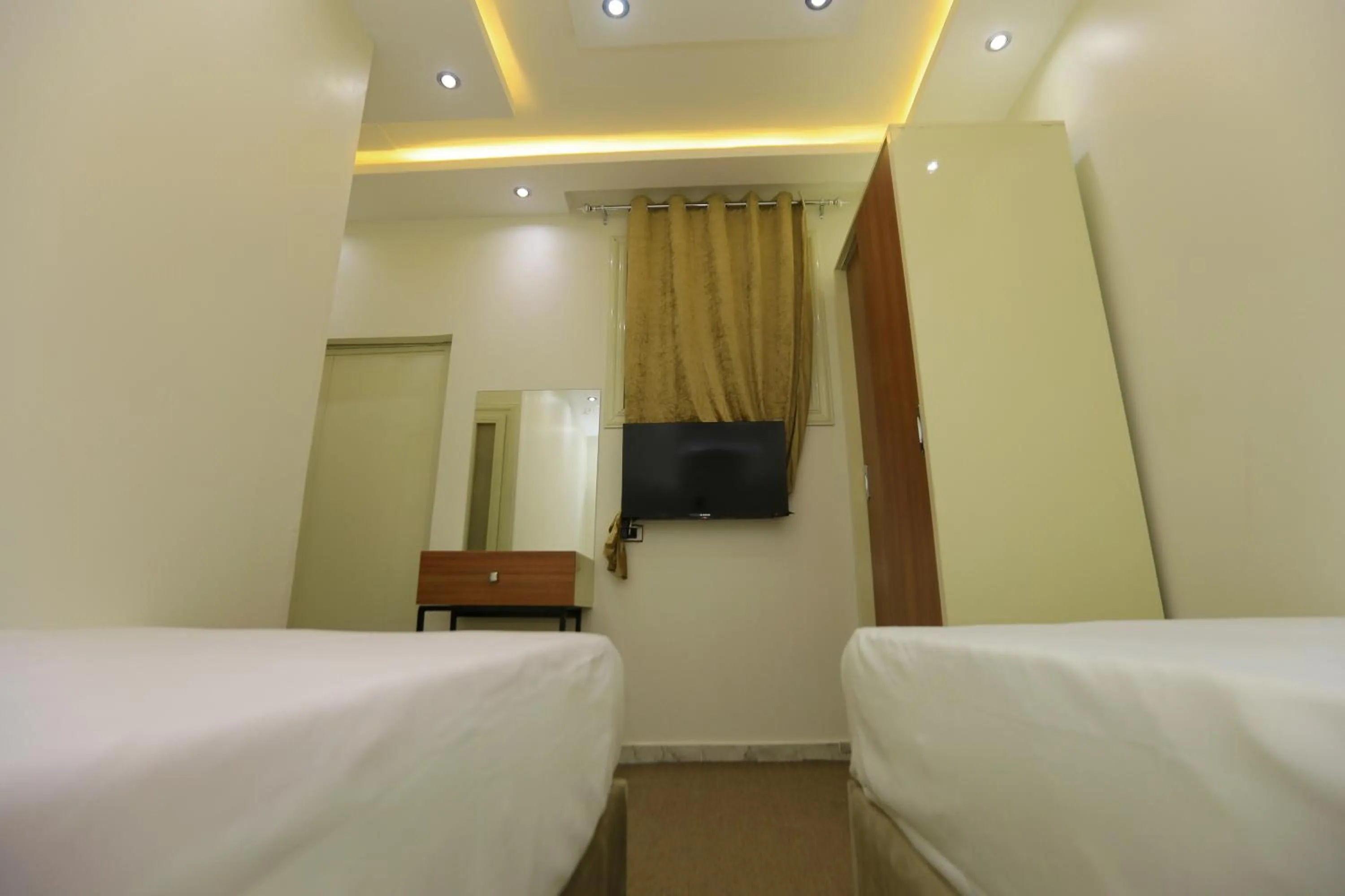 Bed in fabulous view pyramids inn hotel