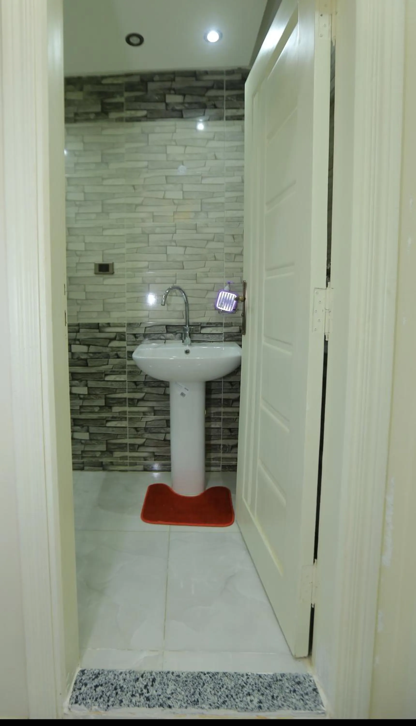 Toilet in fabulous view pyramids inn hotel