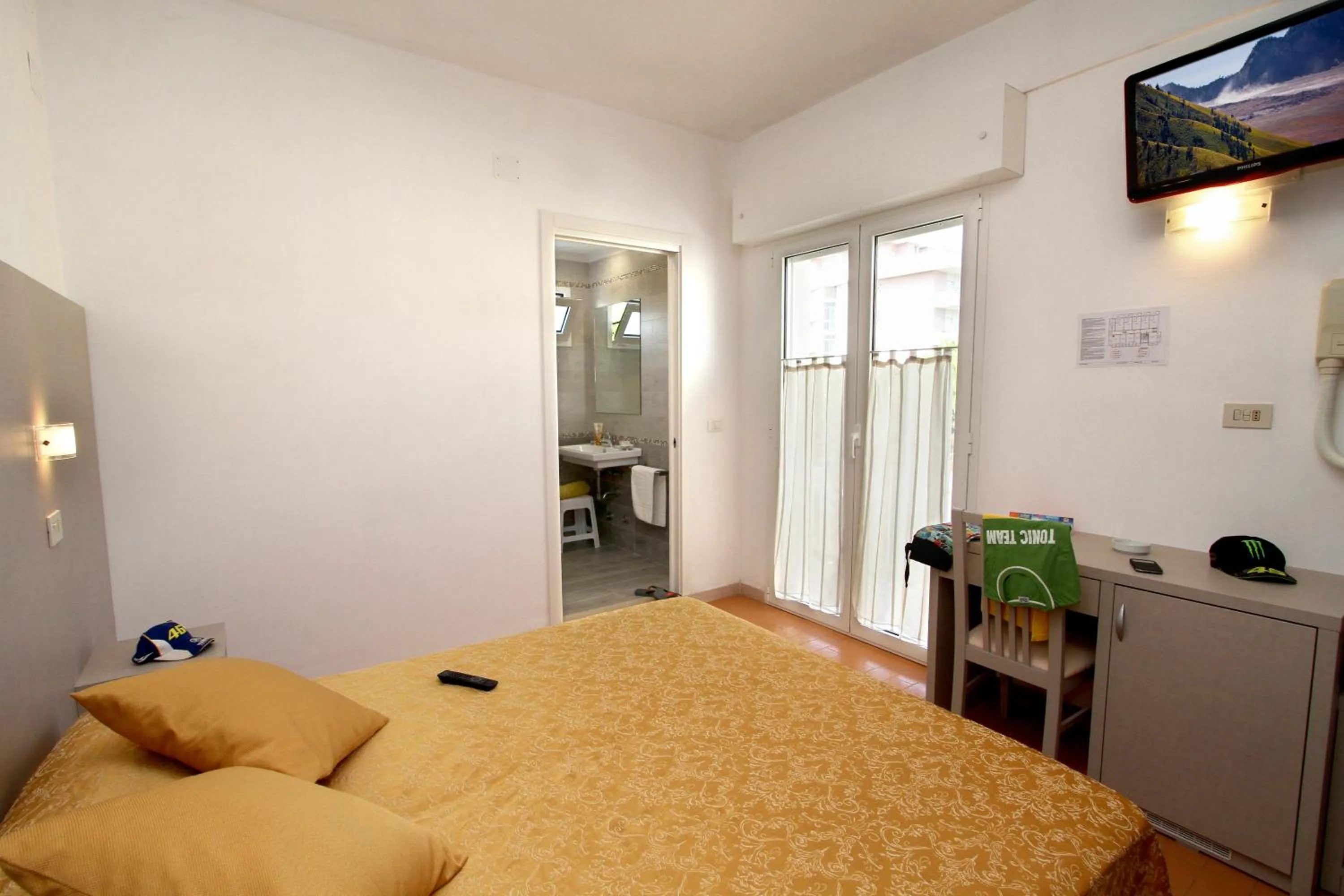 TV and multimedia in Hotel Patrizia