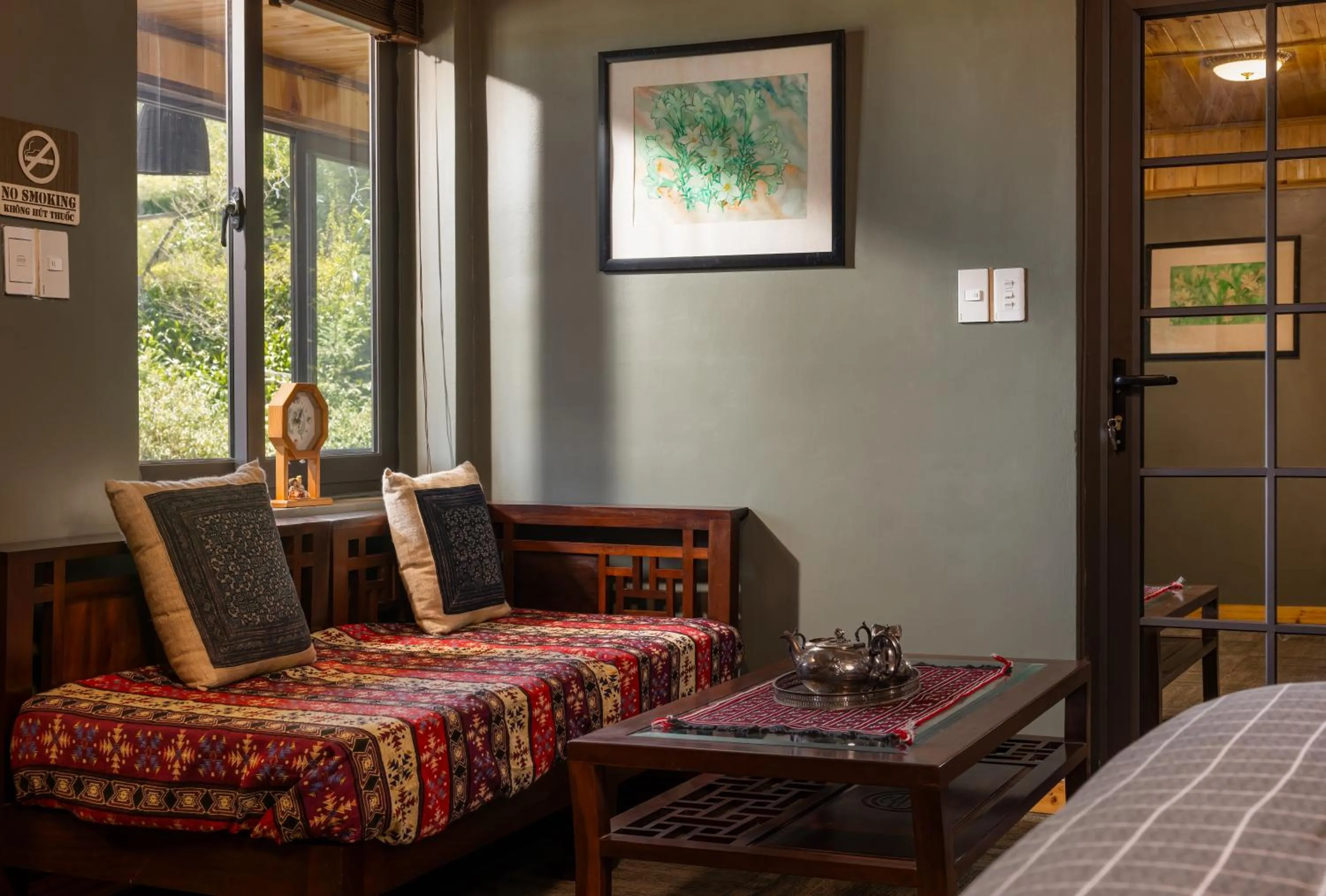 Seating area in Ta Phin Cottage