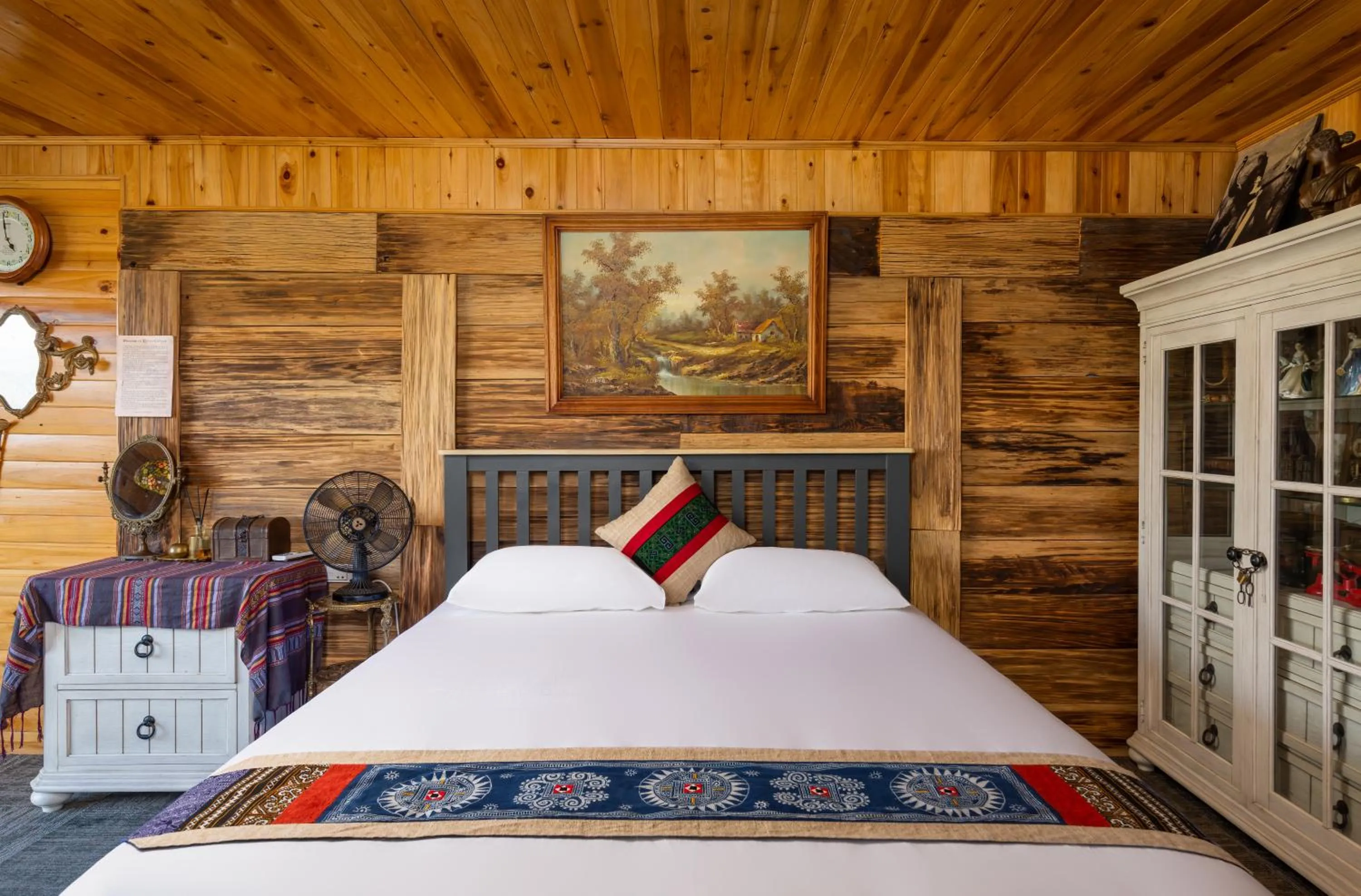 Bedroom, Bed in Ta Phin Cottage