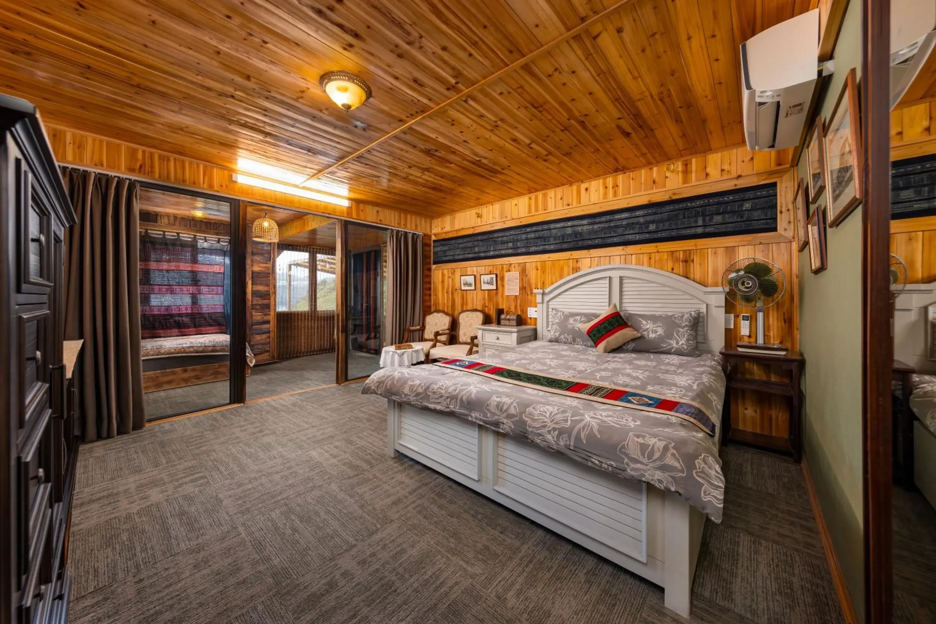 Photo of the whole room, Bed in Ta Phin Cottage Photo of the whole room, Bed in Ta Phin Cottage