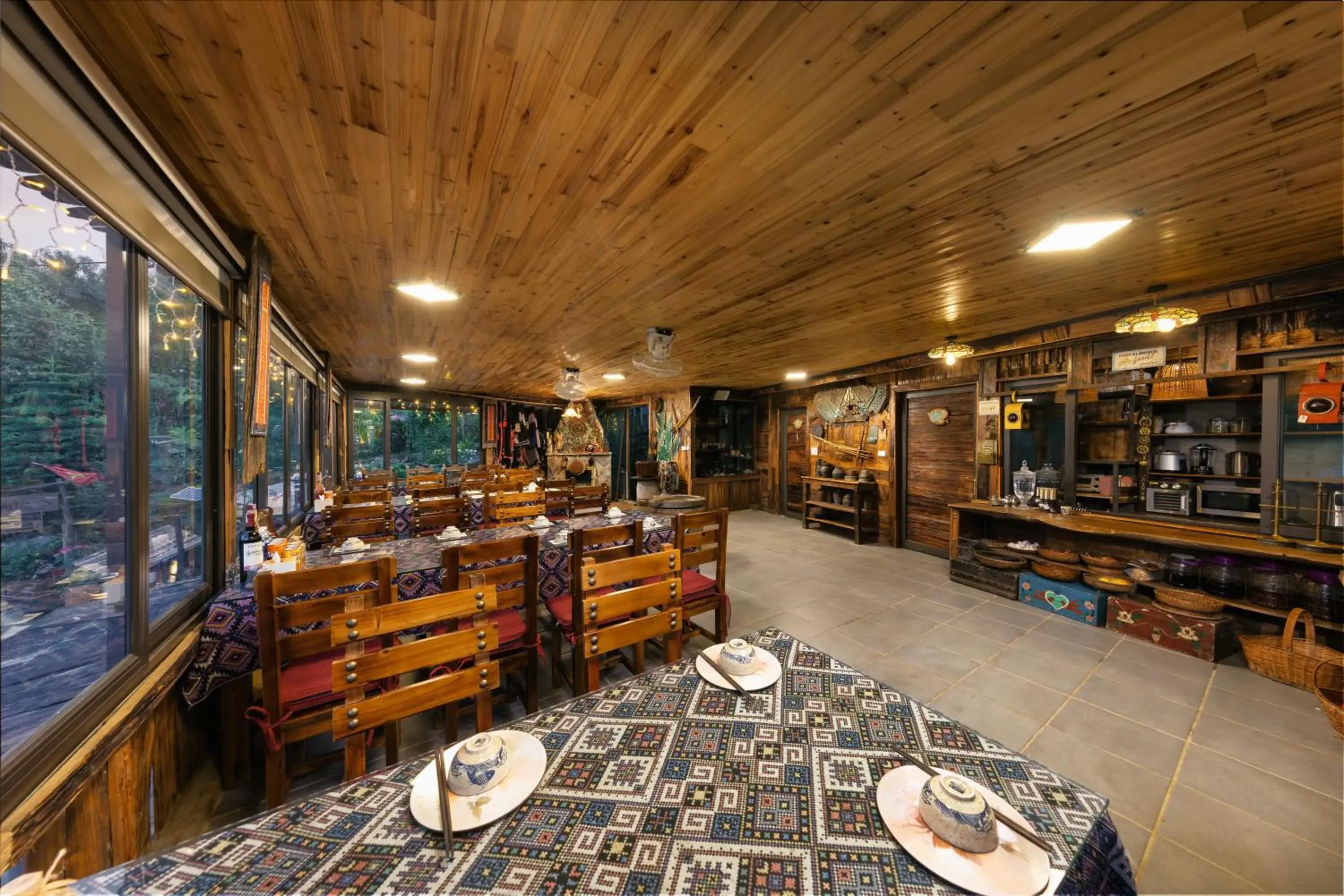 Restaurant/places to eat in Ta Phin Cottage Restaurant/places to eat in Ta Phin Cottage