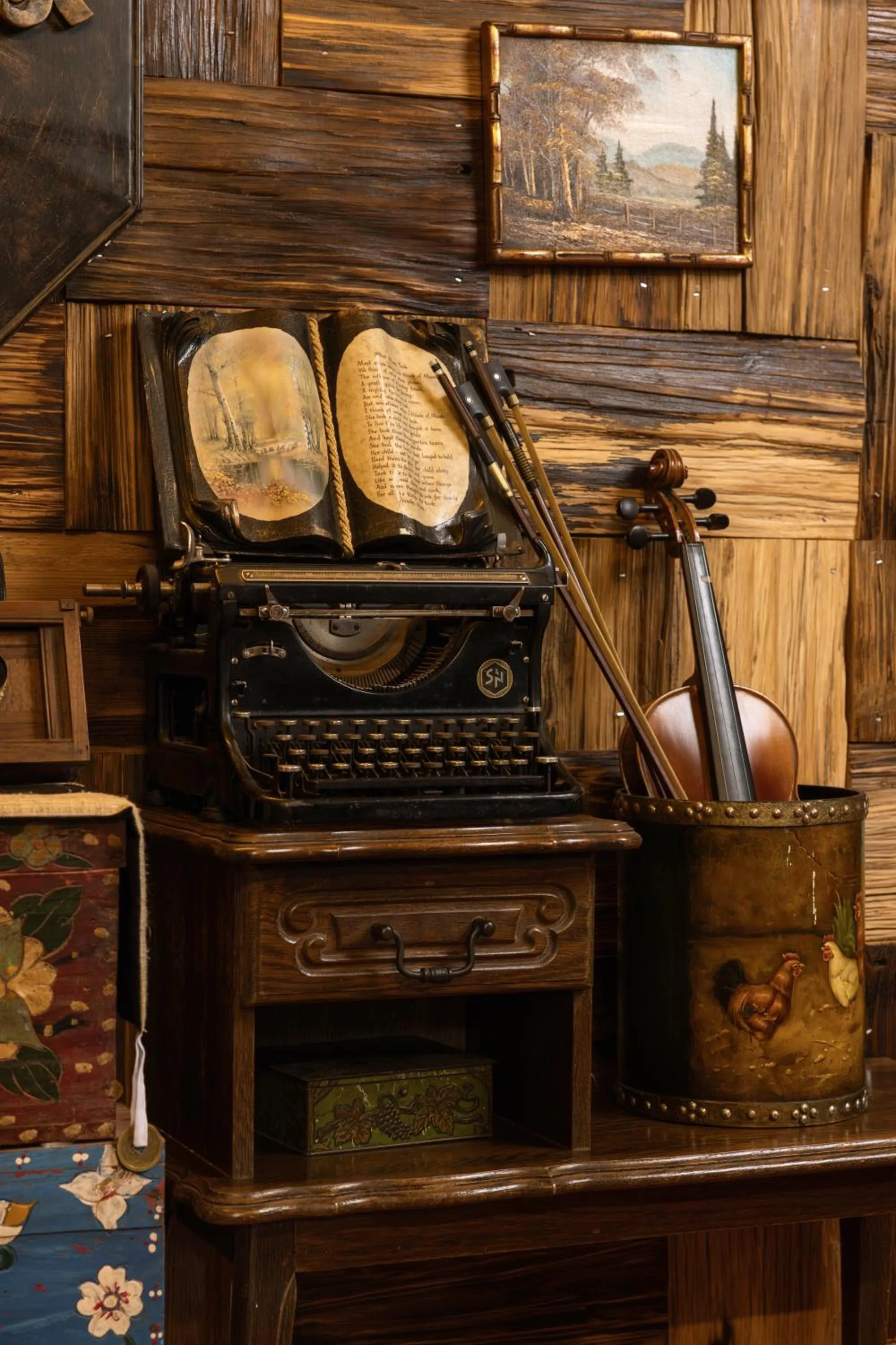 Decorative detail in Ta Phin Cottage
