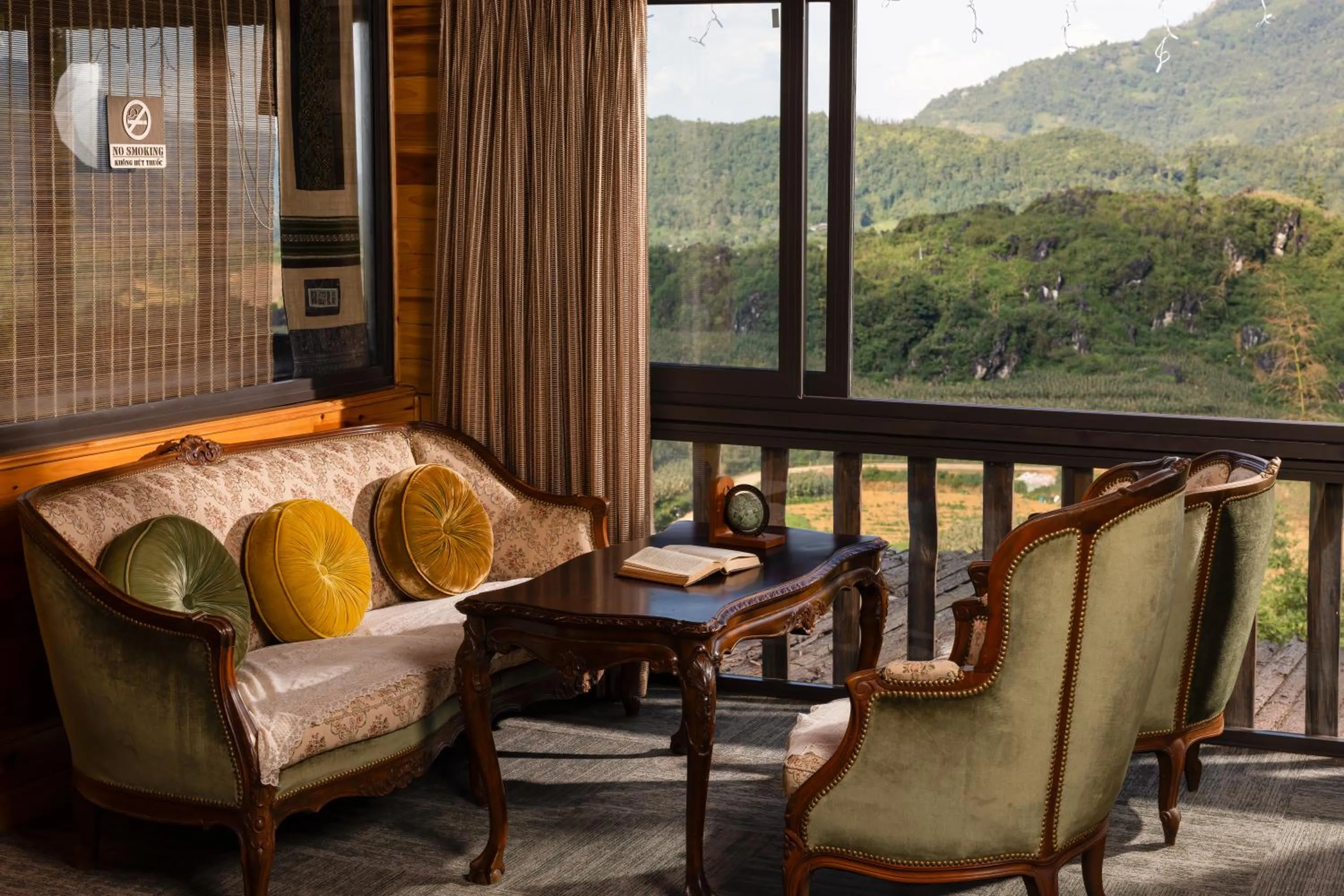 Seating area in Ta Phin Cottage
